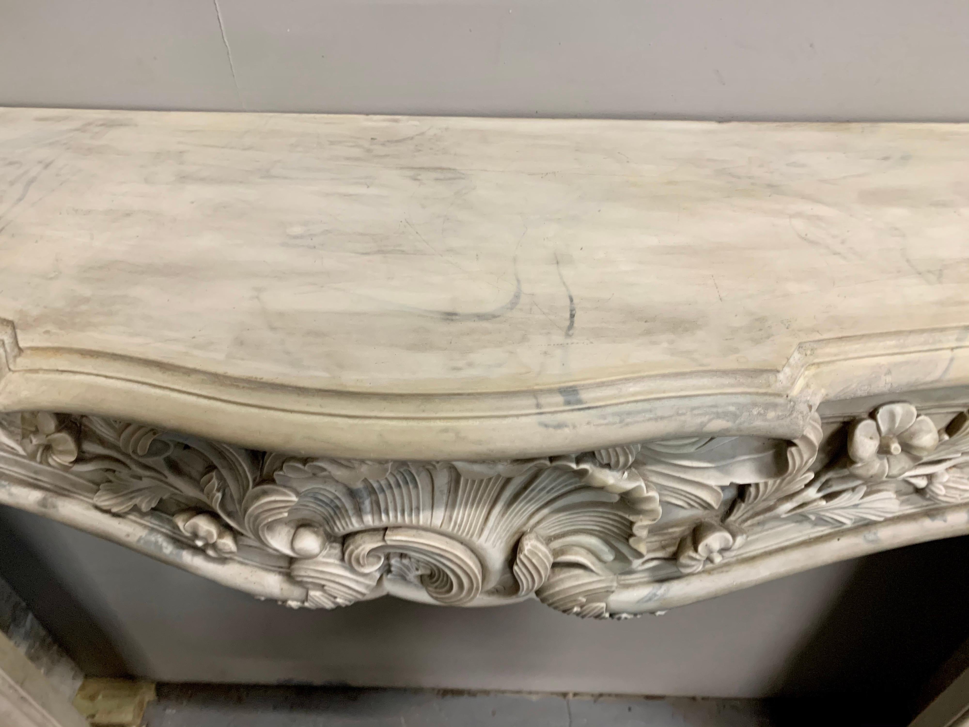 Carved 19th Century French Marble Mantel Mantle Fireplace Chimneypiece In Good Condition In West Hartford, CT