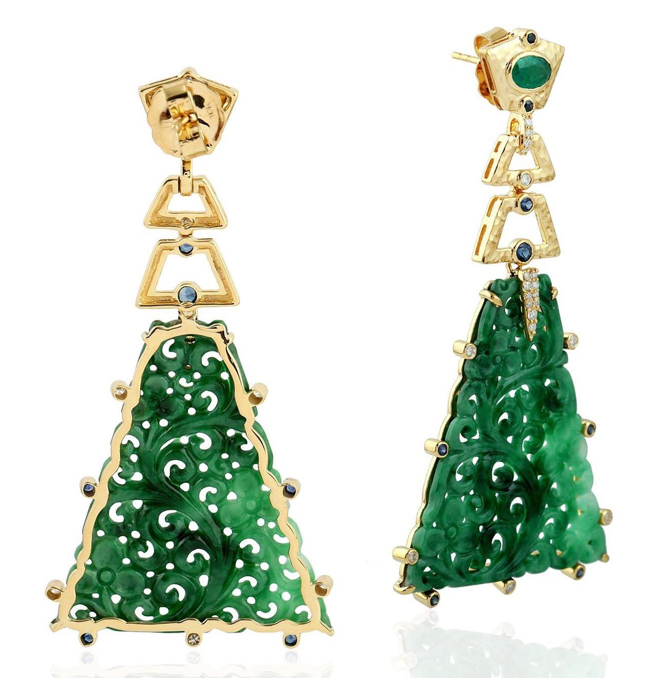 Contemporary Carved 32.92 Carat Jade Emerald Sapphire Diamond 18 Karat Gold Earrings For Sale