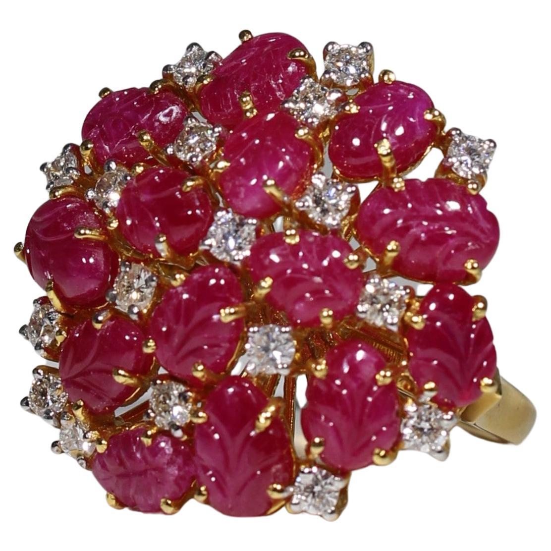 Carved 3.80 Carat Ruby and 0.85 Carats Diamond 18K Gold Ring  For Sale