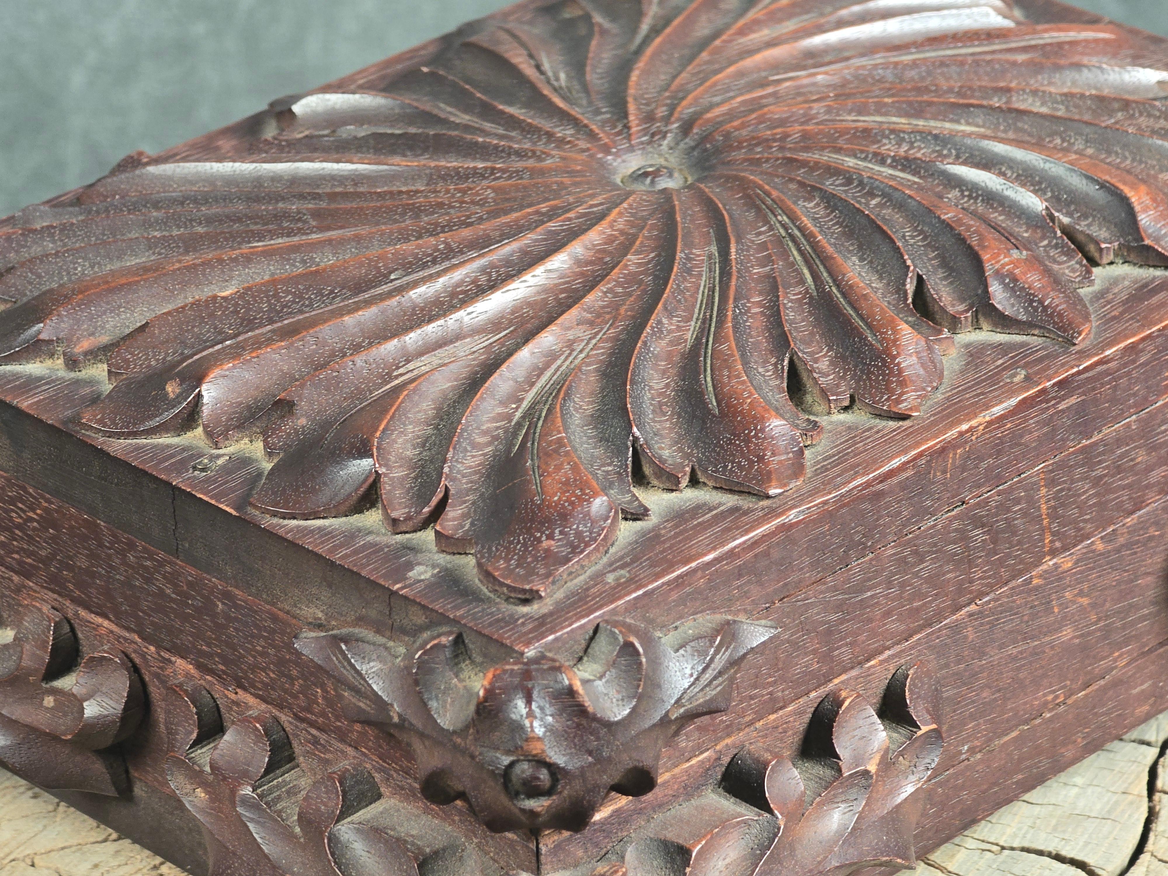 Mahogany Carved Acanthus Motif Wooden Box, Surreal Tony Duquette Style, 1940s For Sale