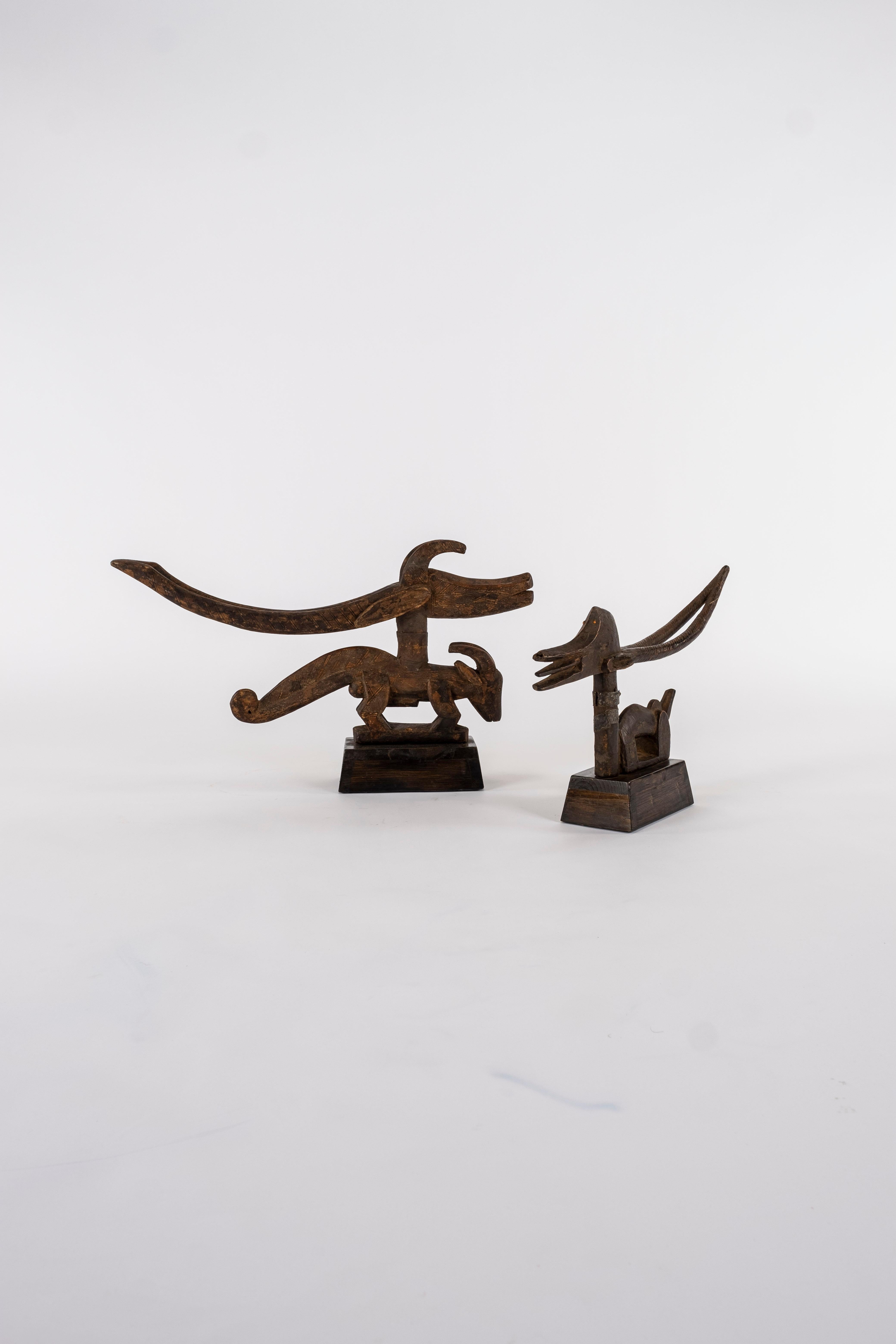 Legno Copricapo intagliato in antilope africana del Mali in vendita