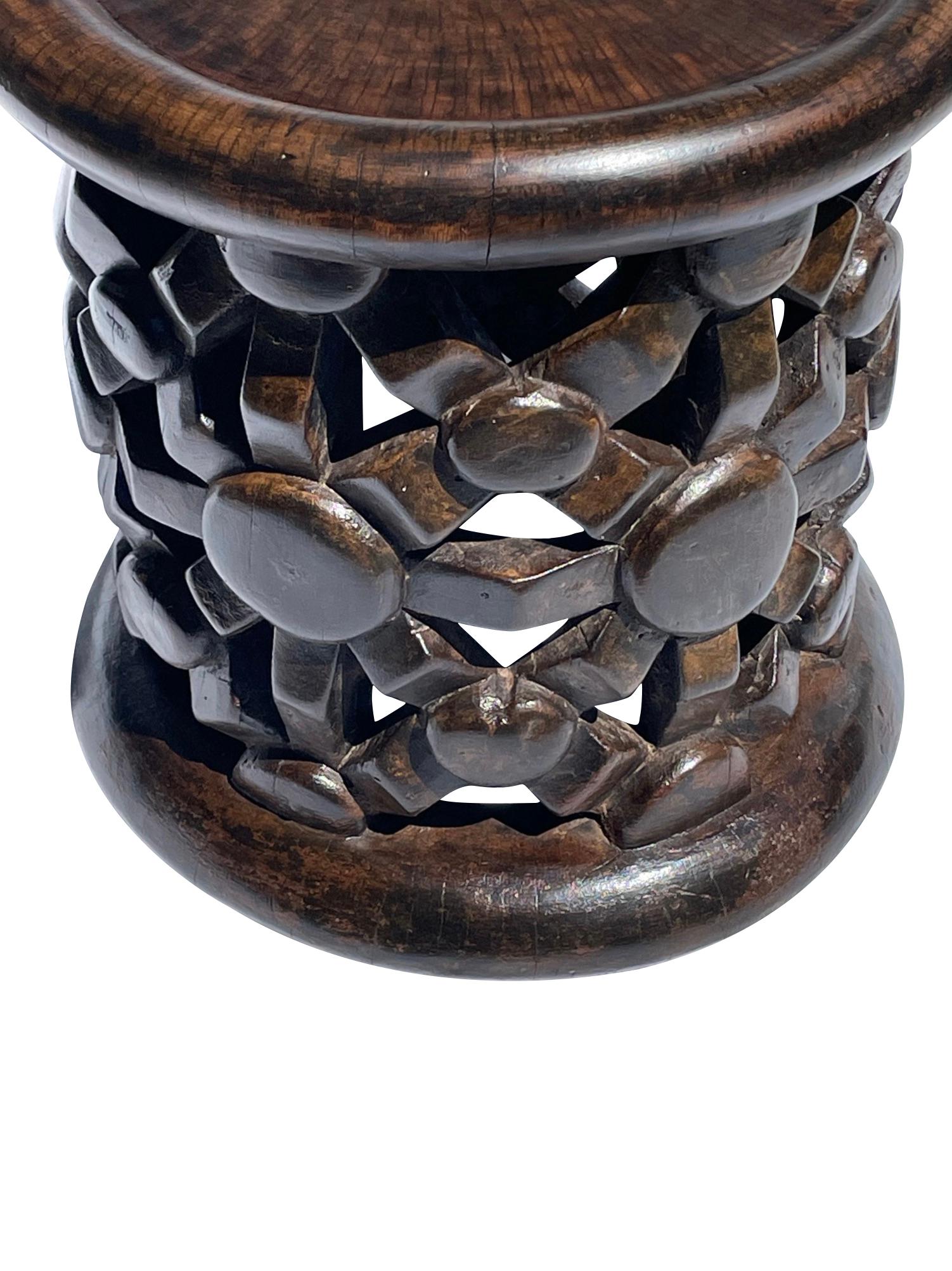 Cameroonian Carved African Wooden Stool Or Cocktail Table, Cameroon, Africa, 1950s For Sale