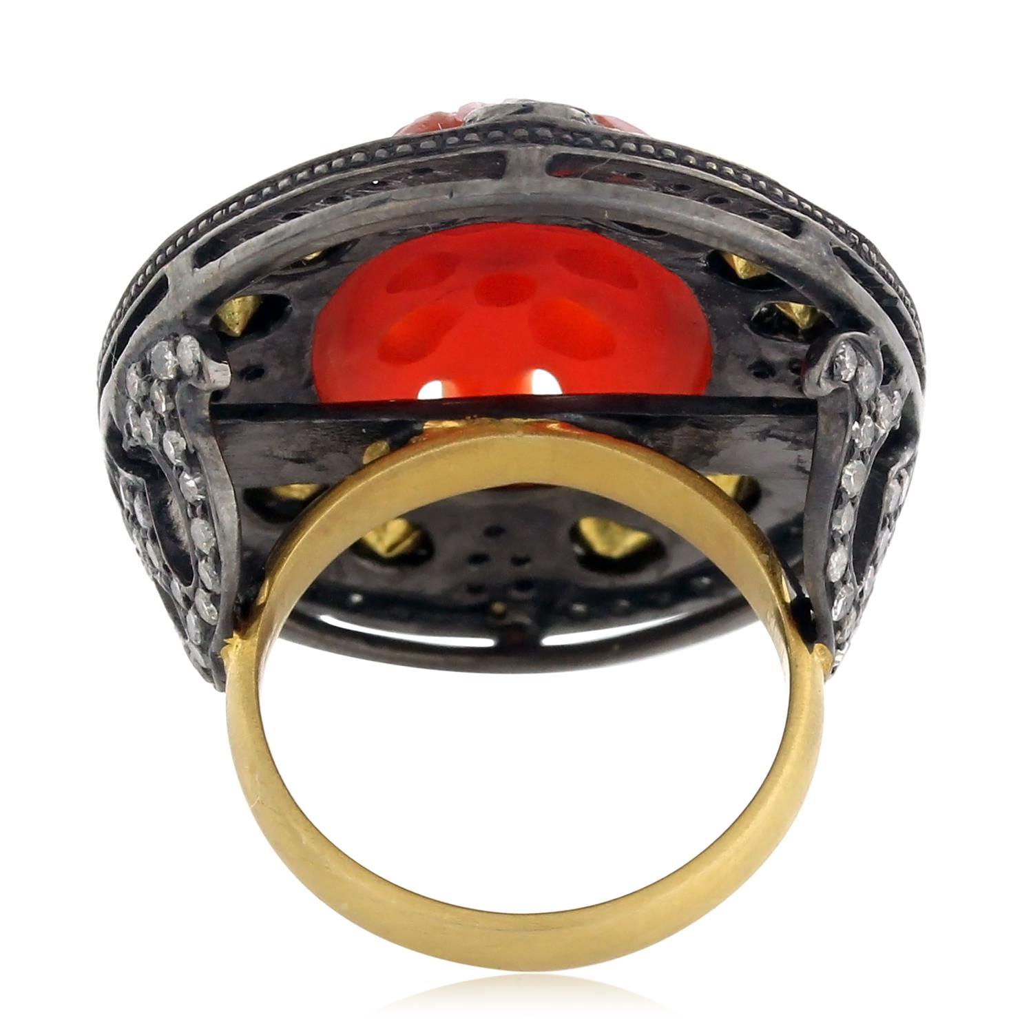 18k:2.64g,
Diamond:3.35ct,
Silver:7.35gm,
Agate:10.20ct
Größe: 28X17X35MM