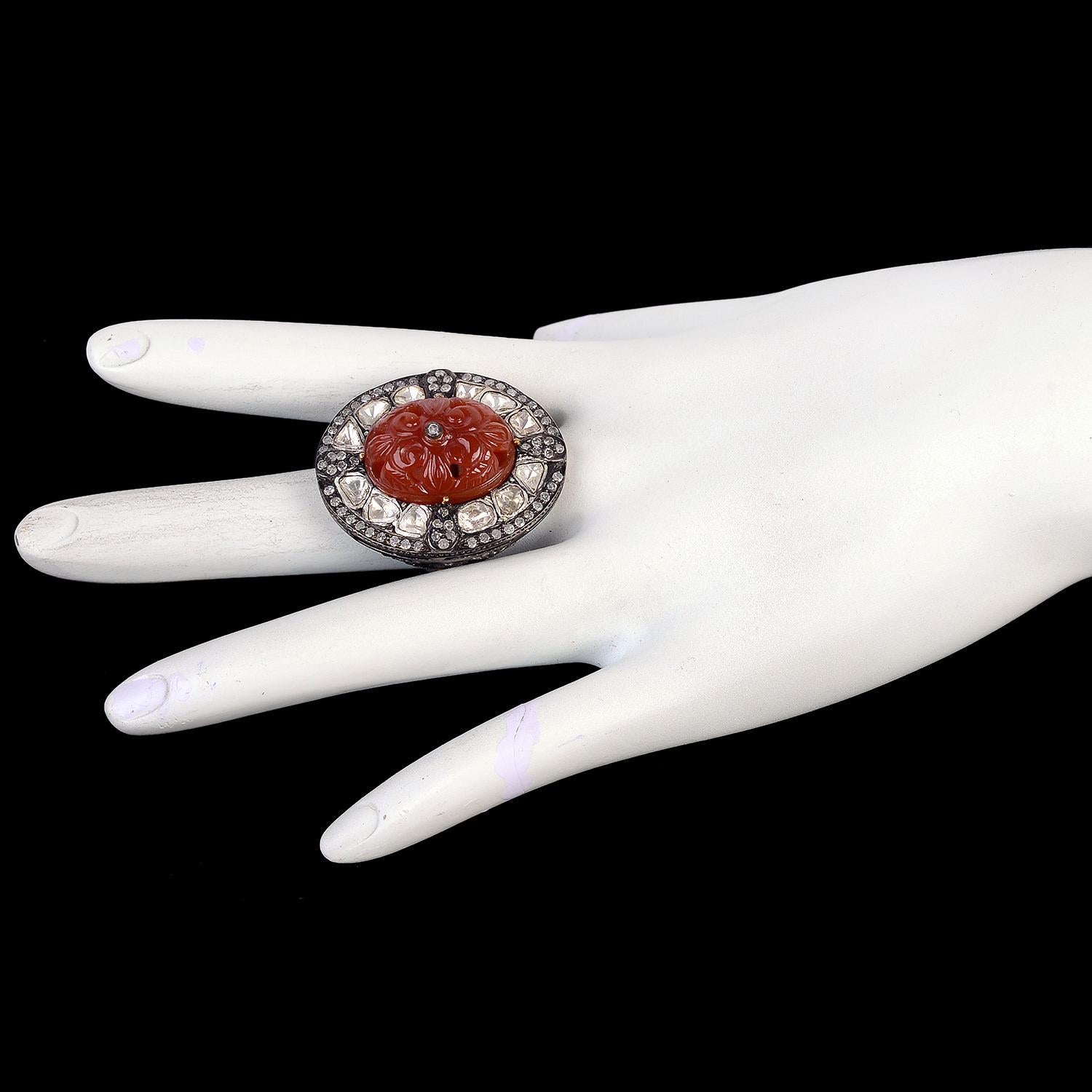 Mixed Cut Carved Agate Ring with Polki Diamonds & Pave Diamonds Made in 18k Gold & Silver For Sale