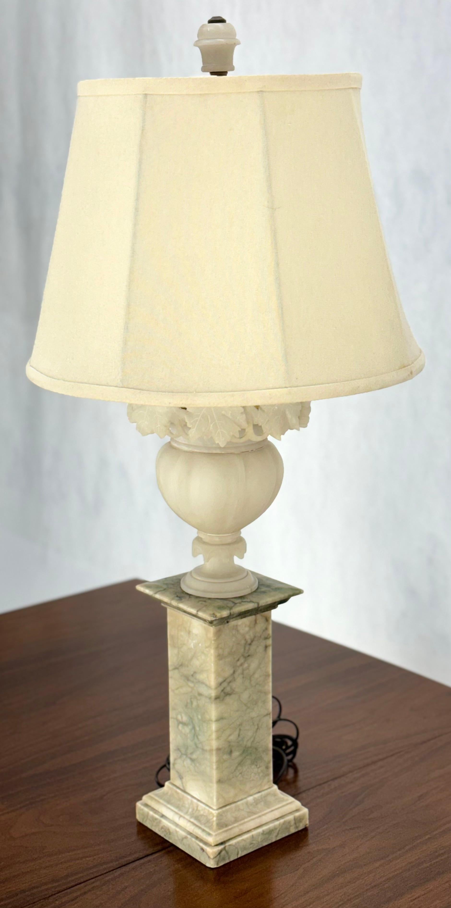 American Carved Alabaster Grapes Leaf Motive Urn Shape Square Mable Base Table Lamp MINT! For Sale