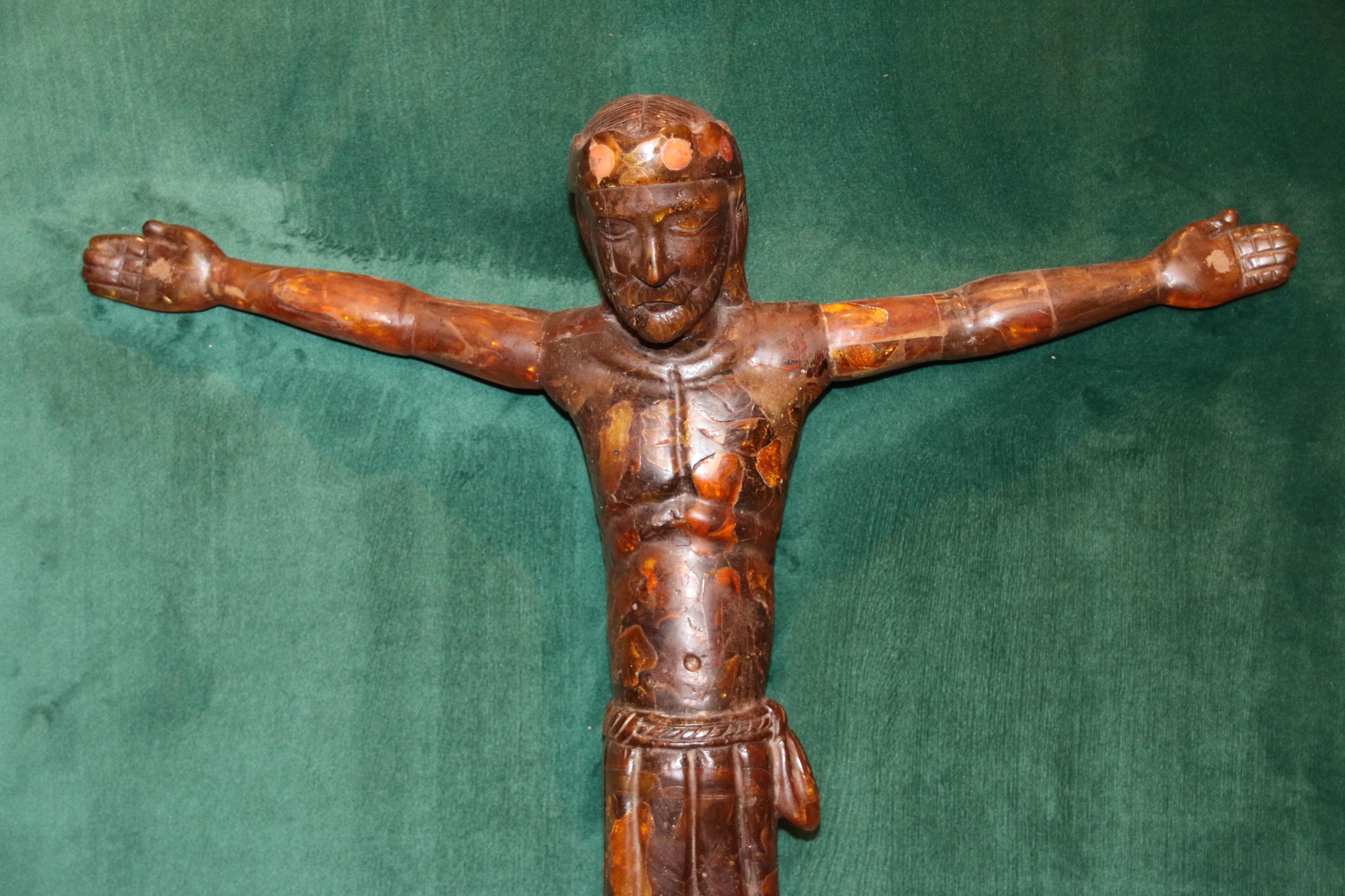 Gothic Carved Amber Figure of Christ For Sale