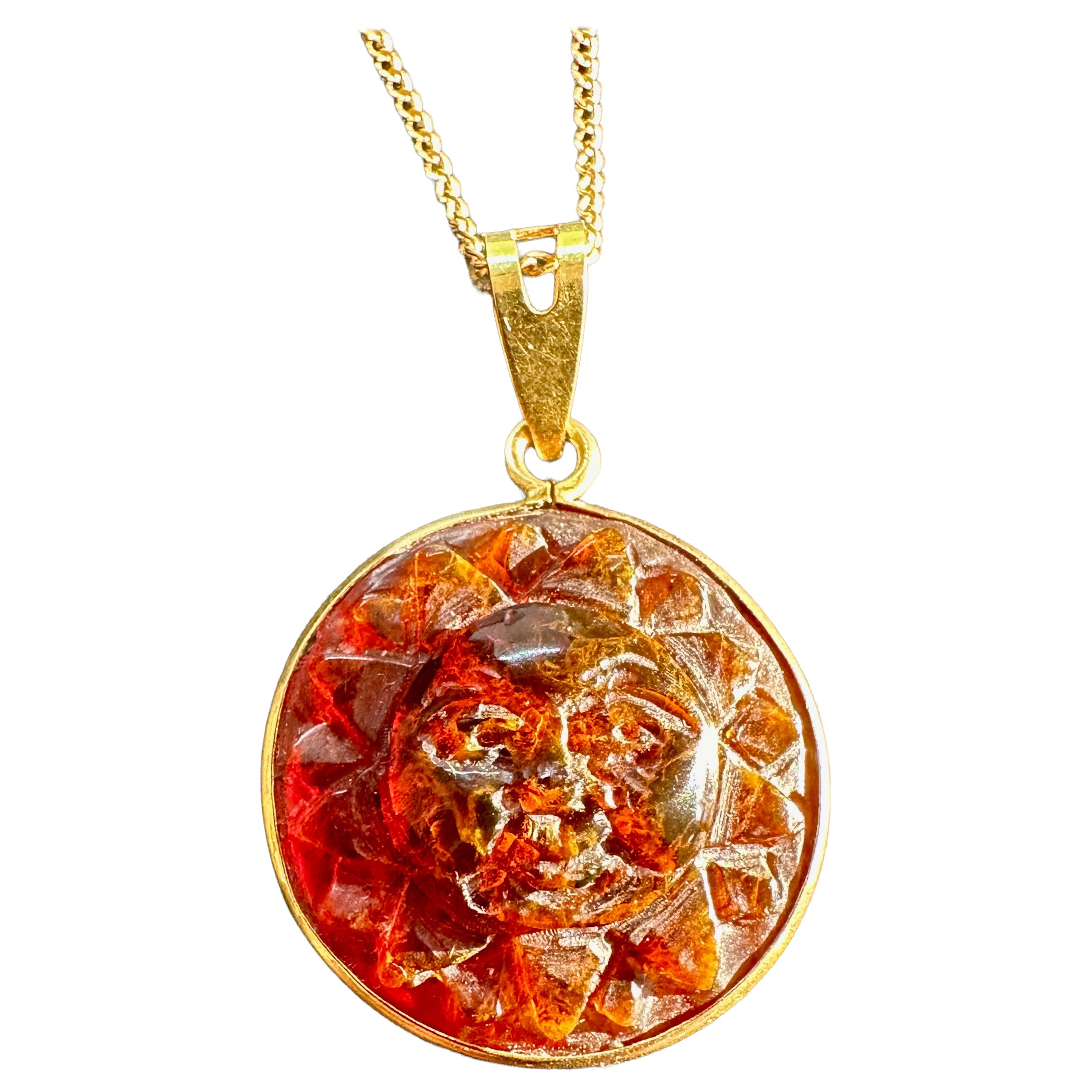 Ambre sculpté Pendentif soleil or 18K Collier céleste antique en vente