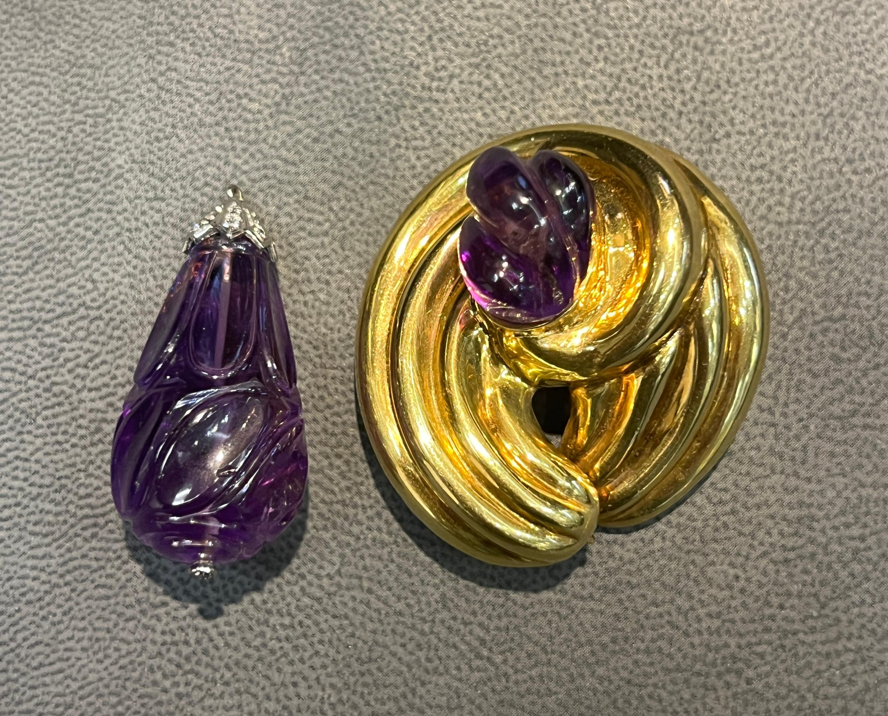 Brosche mit geschnitztem Amethyst im Angebot 7