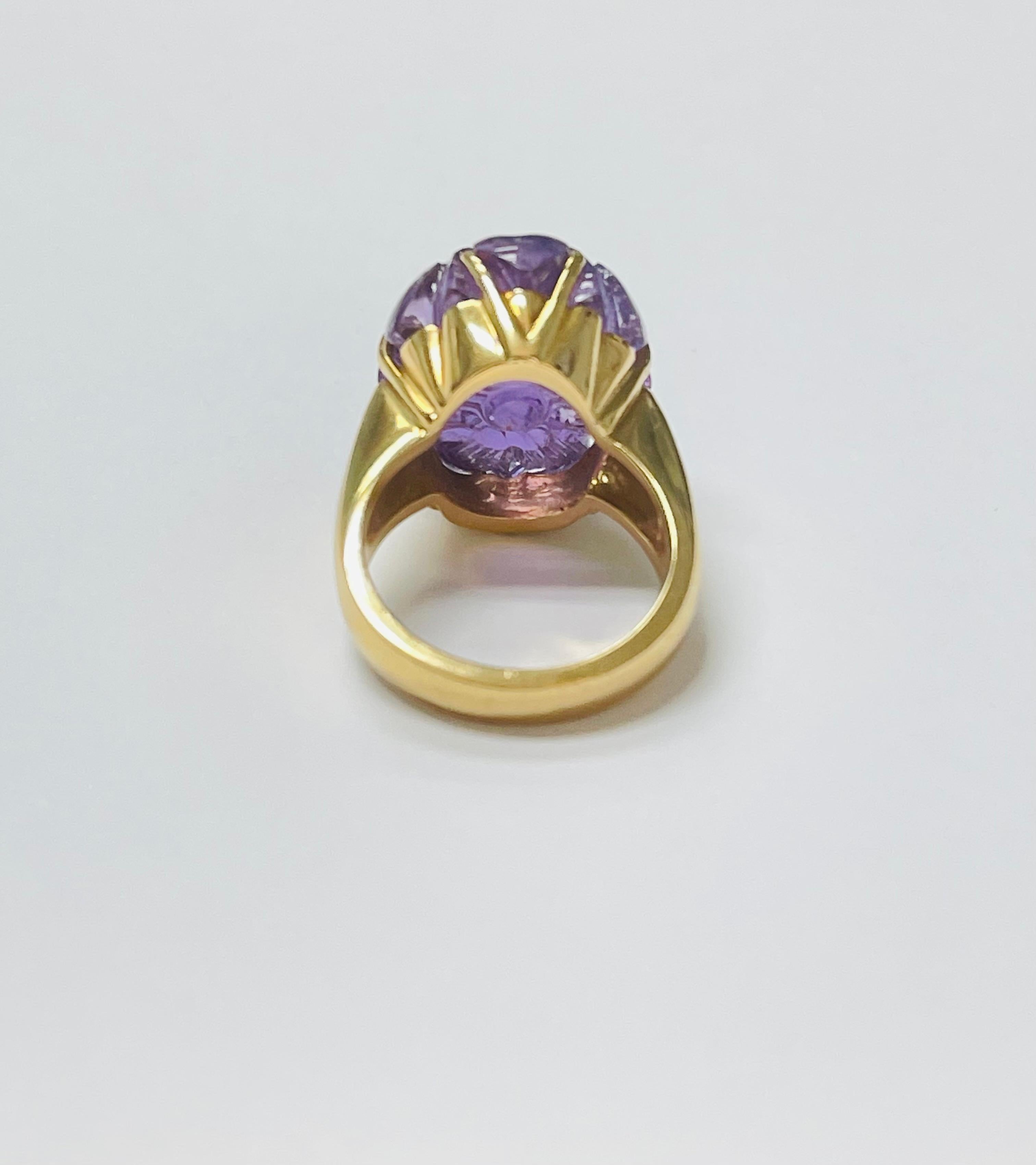 Oval Cut Carved Amethyst Ring in 18k Yellow Gold For Sale