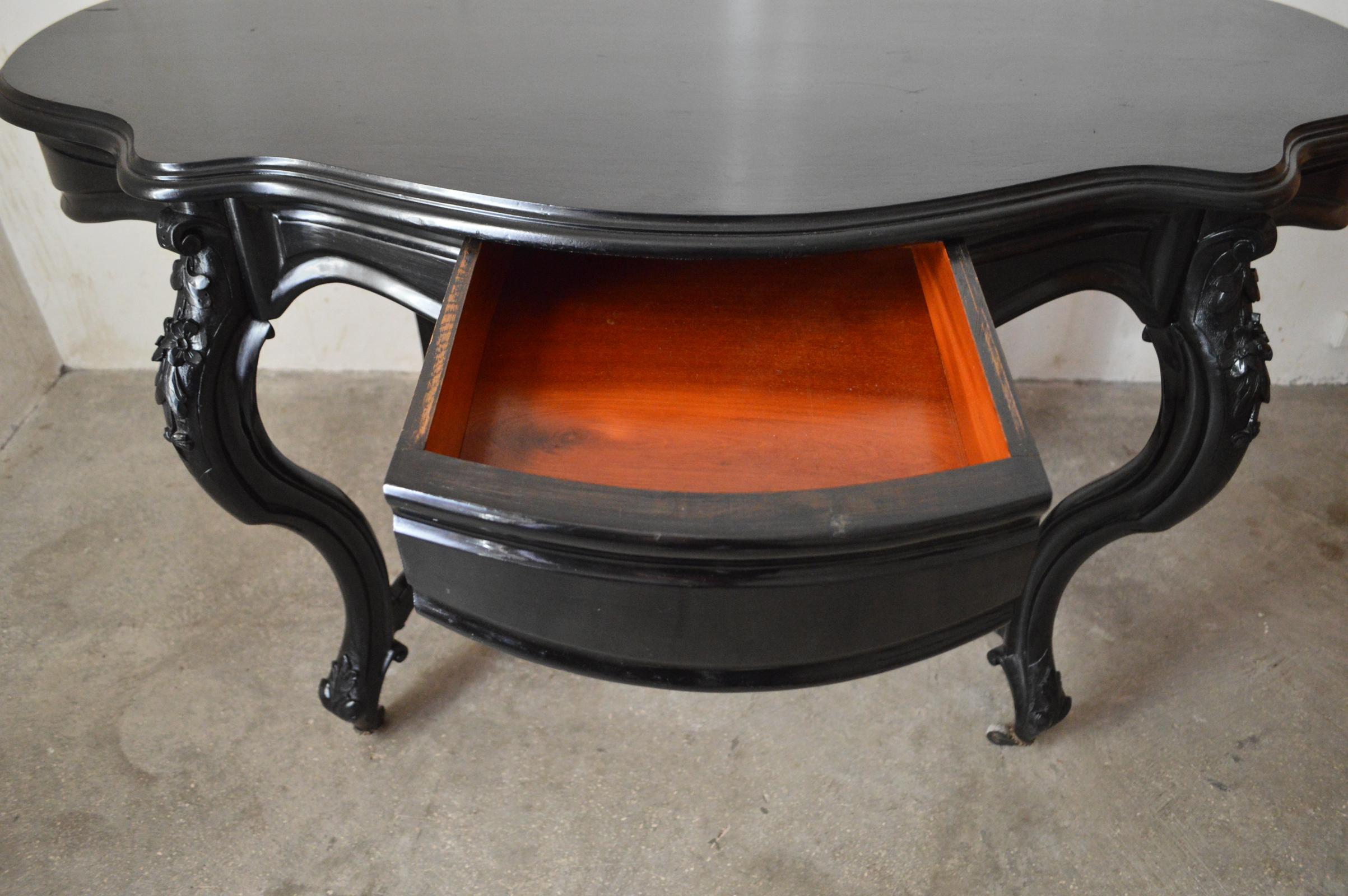 Carved and Ebonized Napoleon III Centre Table or Gueridon For Sale 9