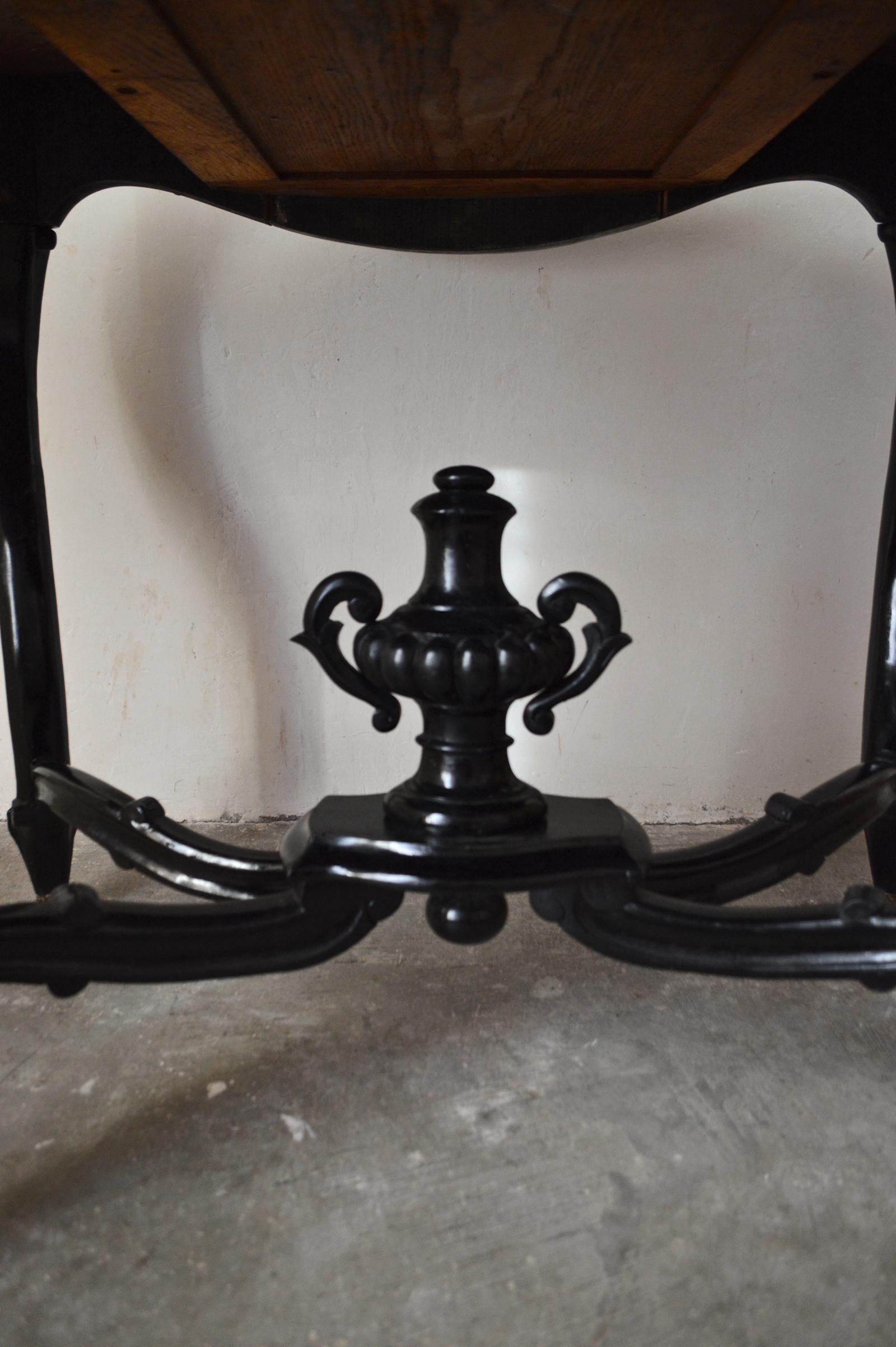 Carved and Ebonized Napoleon III Centre Table or Gueridon For Sale 3