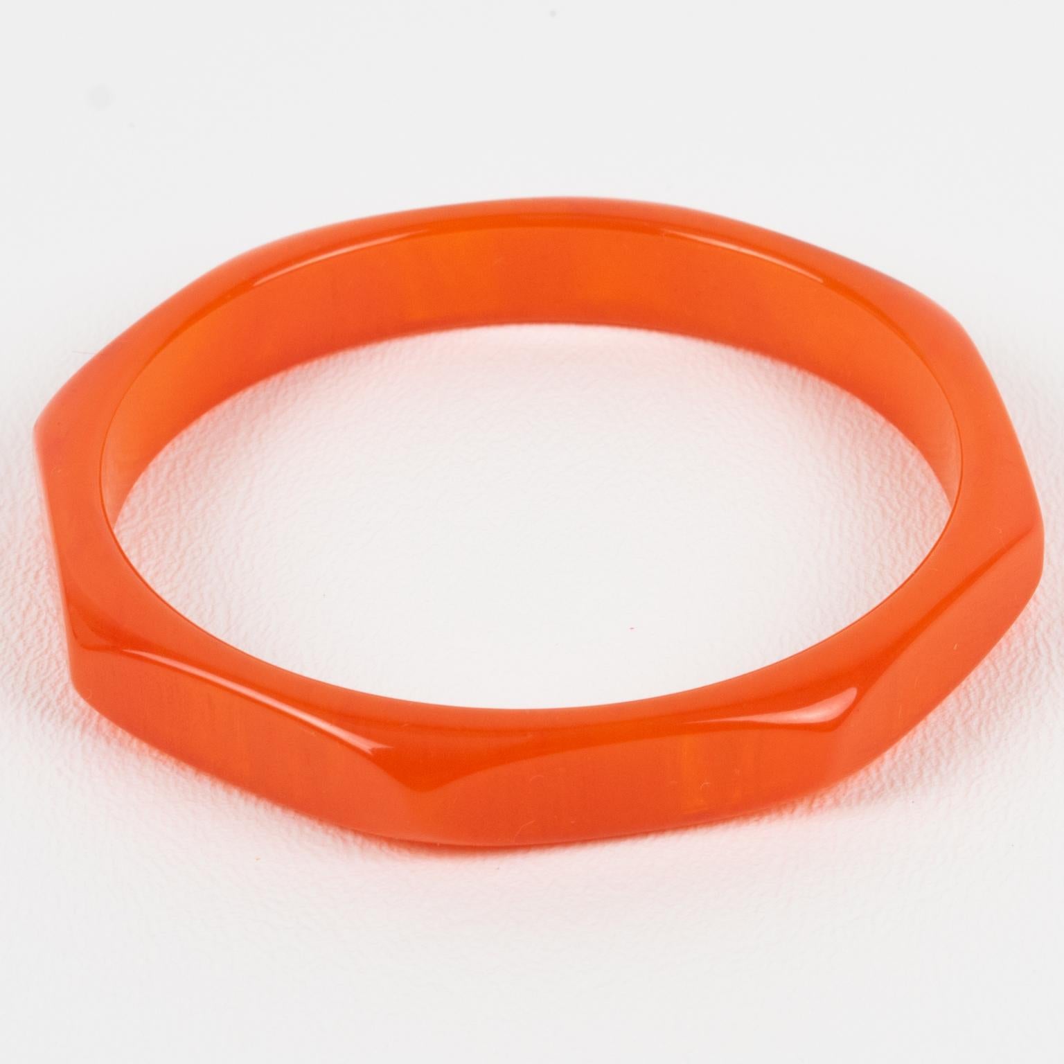 da uomo o donna Bracciale in bachelite intagliato e sfaccettato Bangle Marmo Arancione Neon in vendita