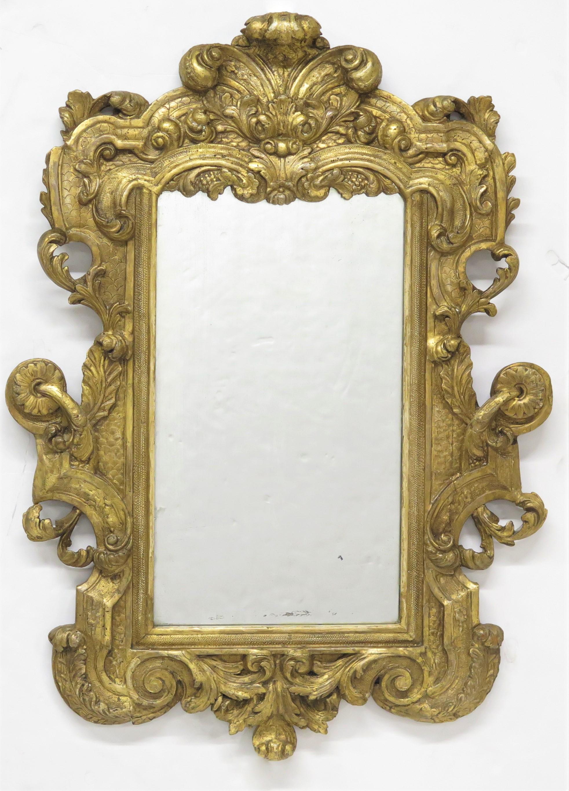 Carved and Gilded Italian Looking Glass / Mirror For Sale 4