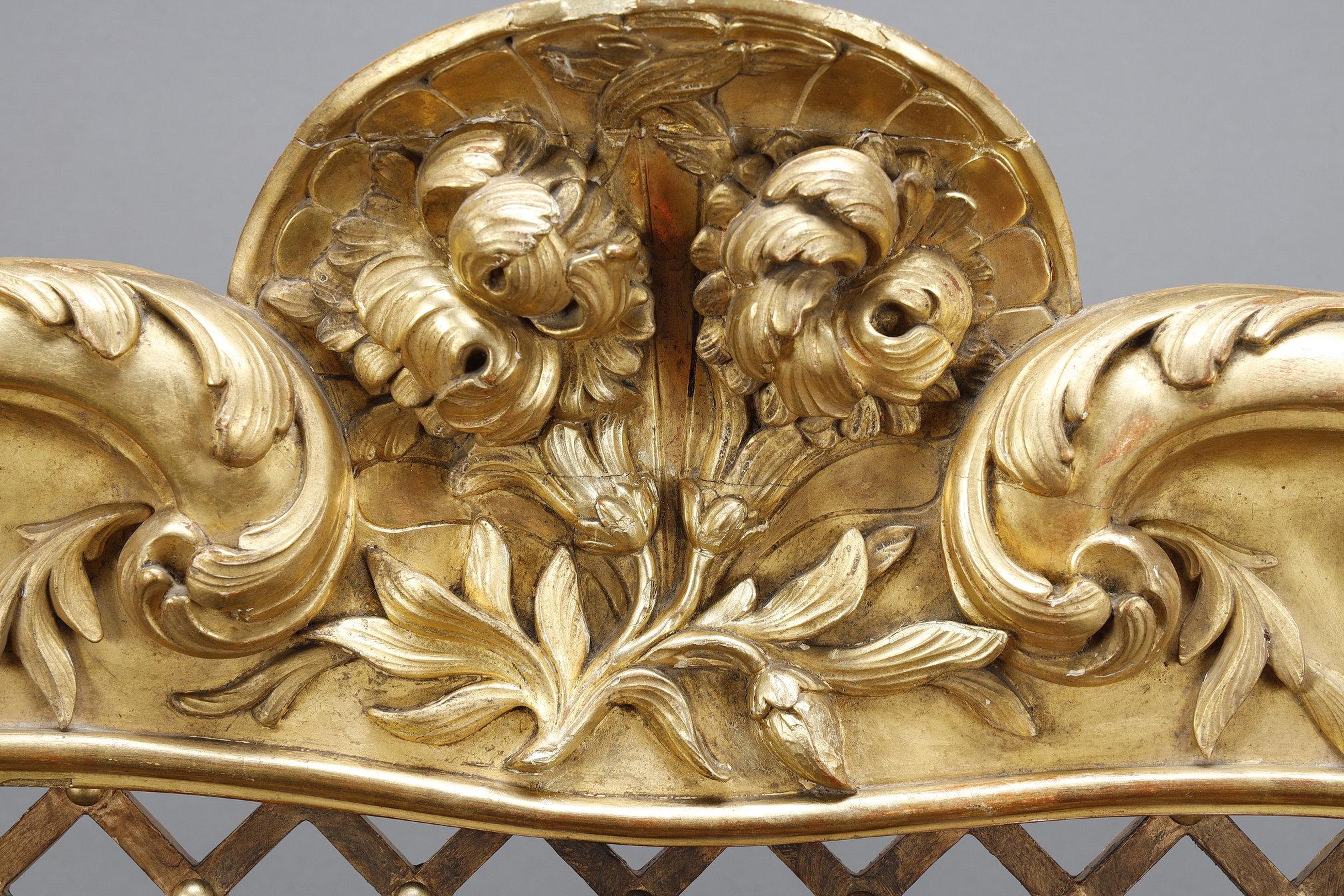 Jardinière en bois sculpté et doré, style Louis XV en vente 11