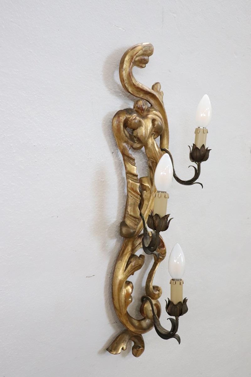 Lámpara Simple de Madera Tallada y Dorada con 3 Bombillas Dorado en venta