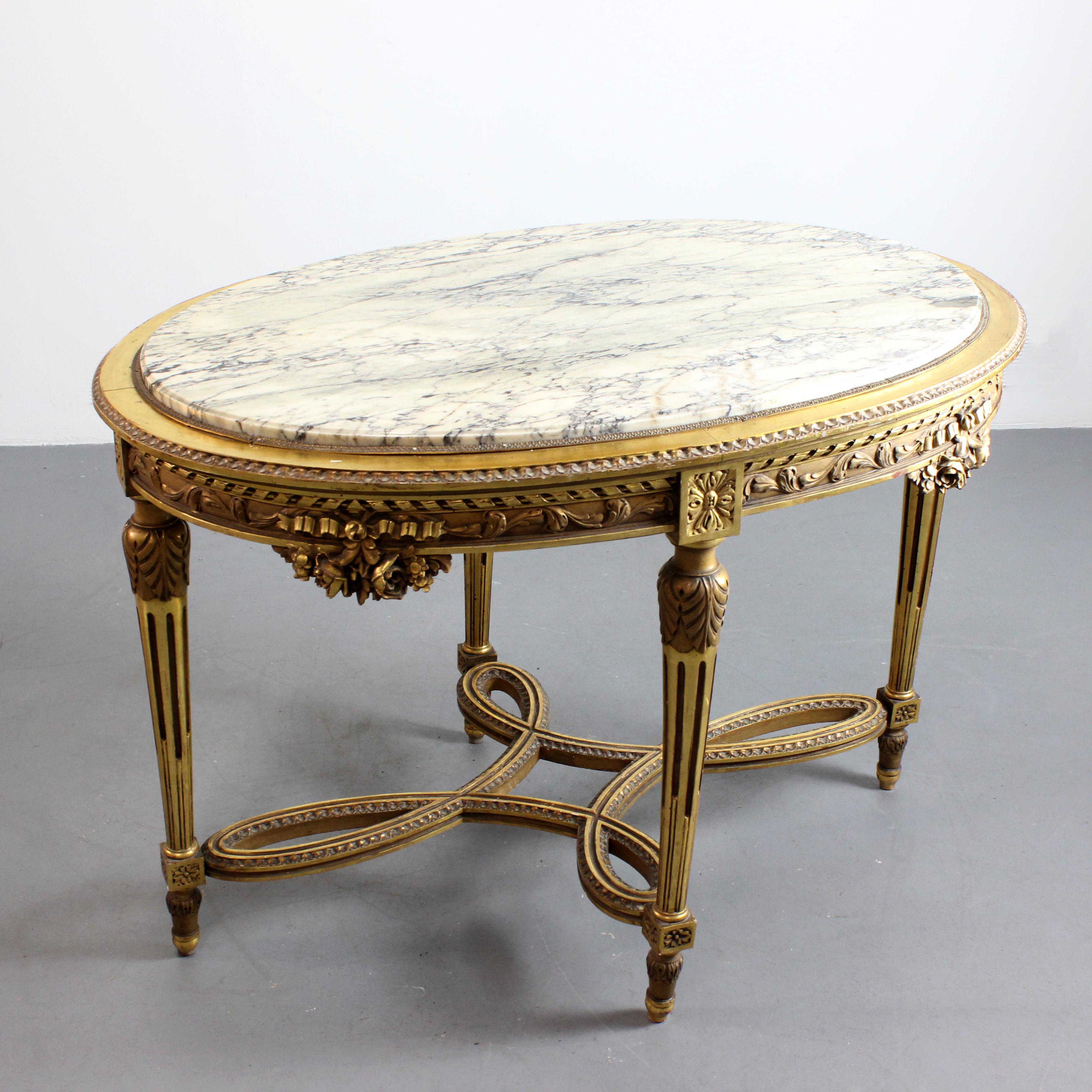 Marbre Table en bois sculpté et doré avec plateau en marbre - 19e siècle - Louis XVI en vente
