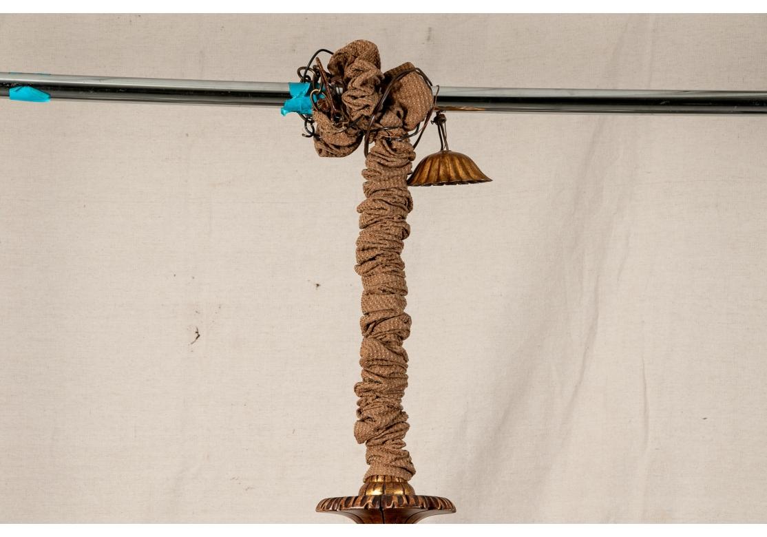 Italiano Carved And Gilt 8 Light Italian Made Chandelier in vendita