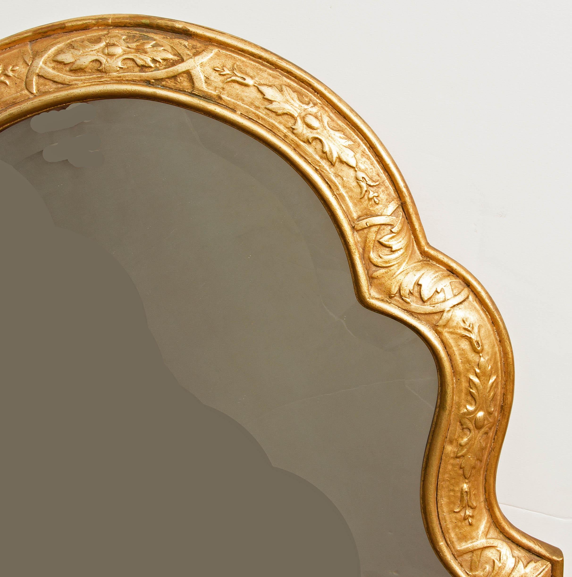 Carved and Gilt Console or Wall Mirror Moresque Style In Good Condition In Rochester, NY