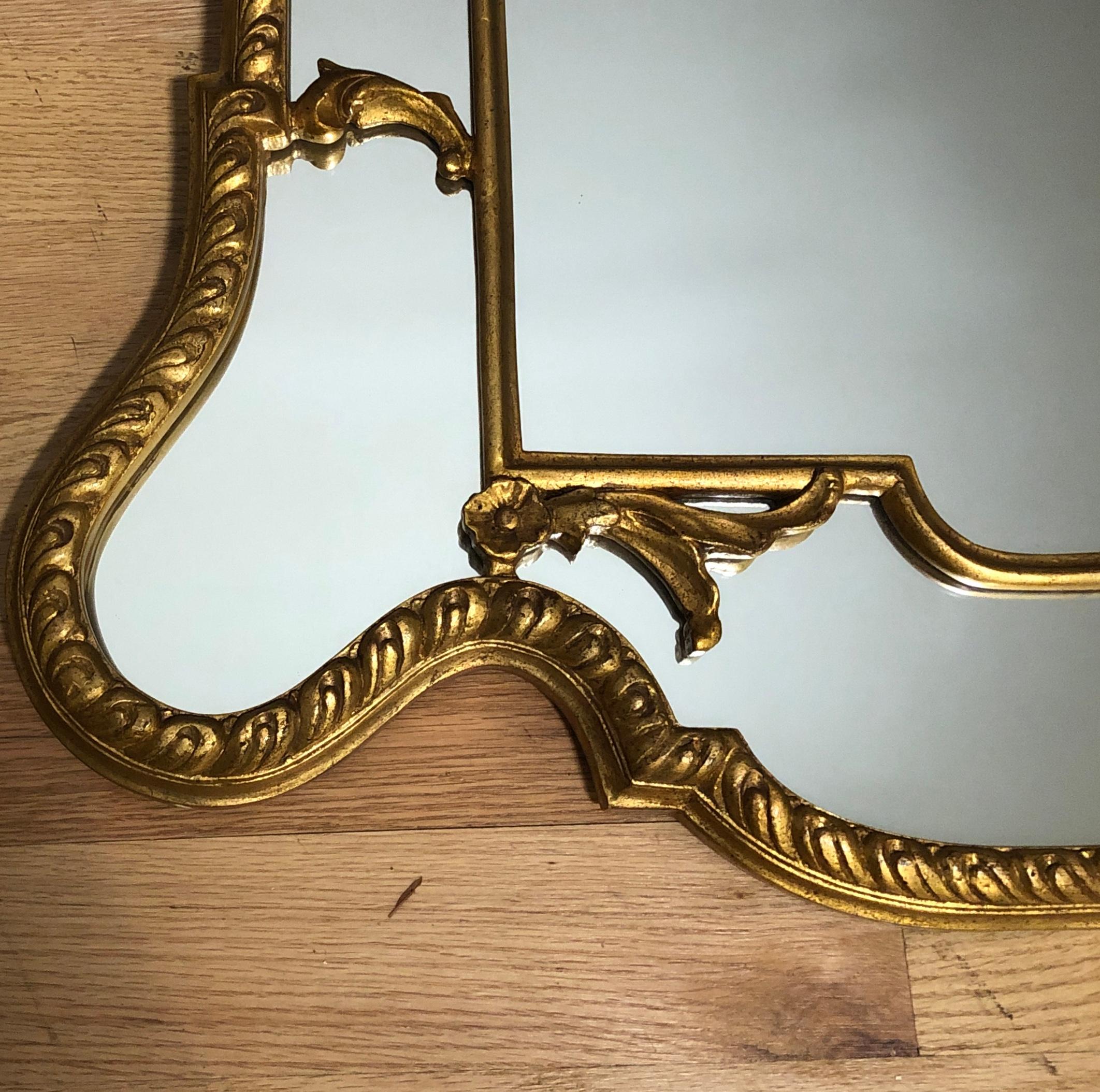Carved and Gilt Regency Mirror For Sale 1