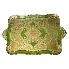 Geschnitztes, gold- und grünbemaltes italienisches Sideboard-Tablett