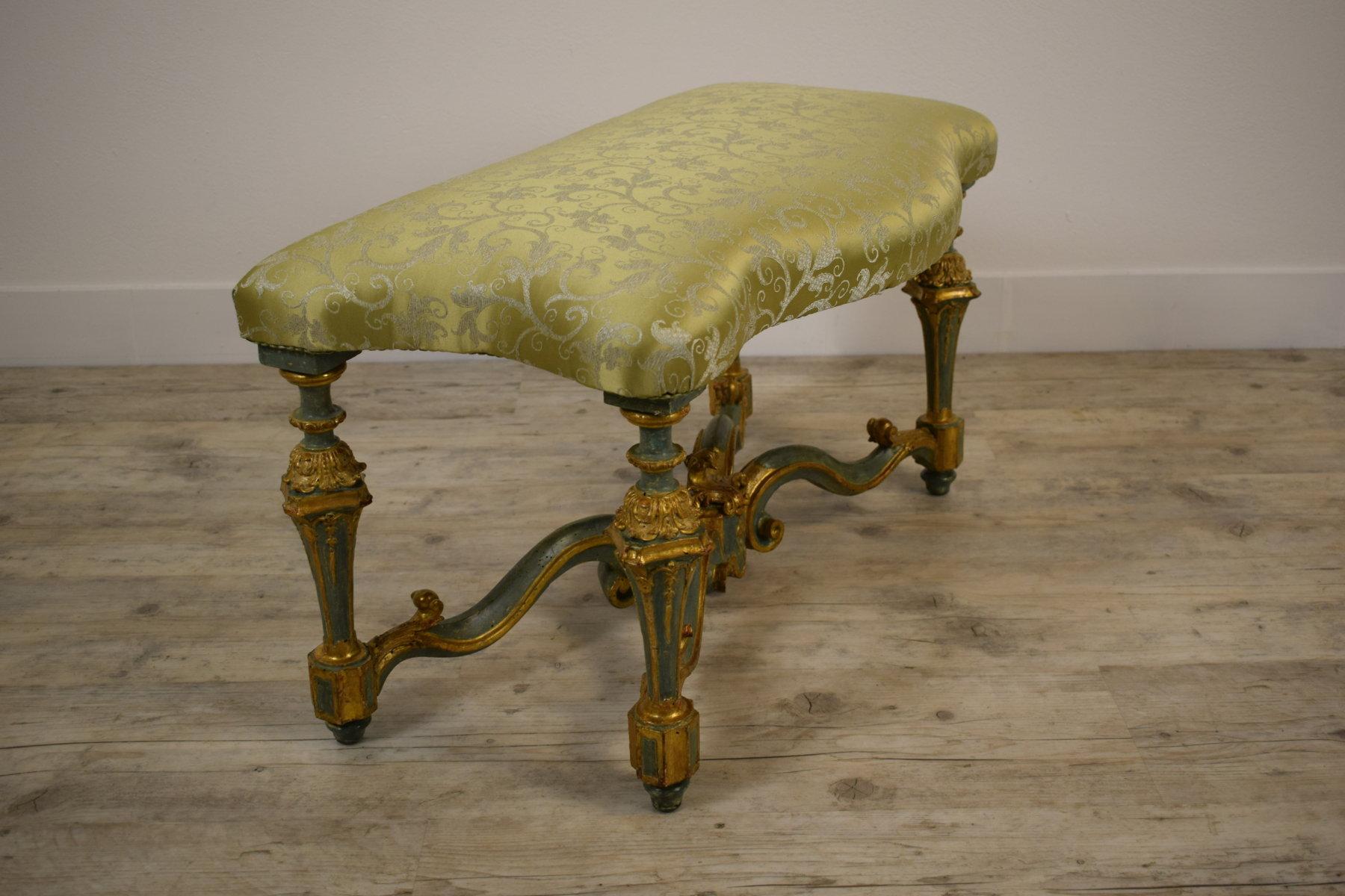 18th Century, Venetian lacquered and giltwood bench 4