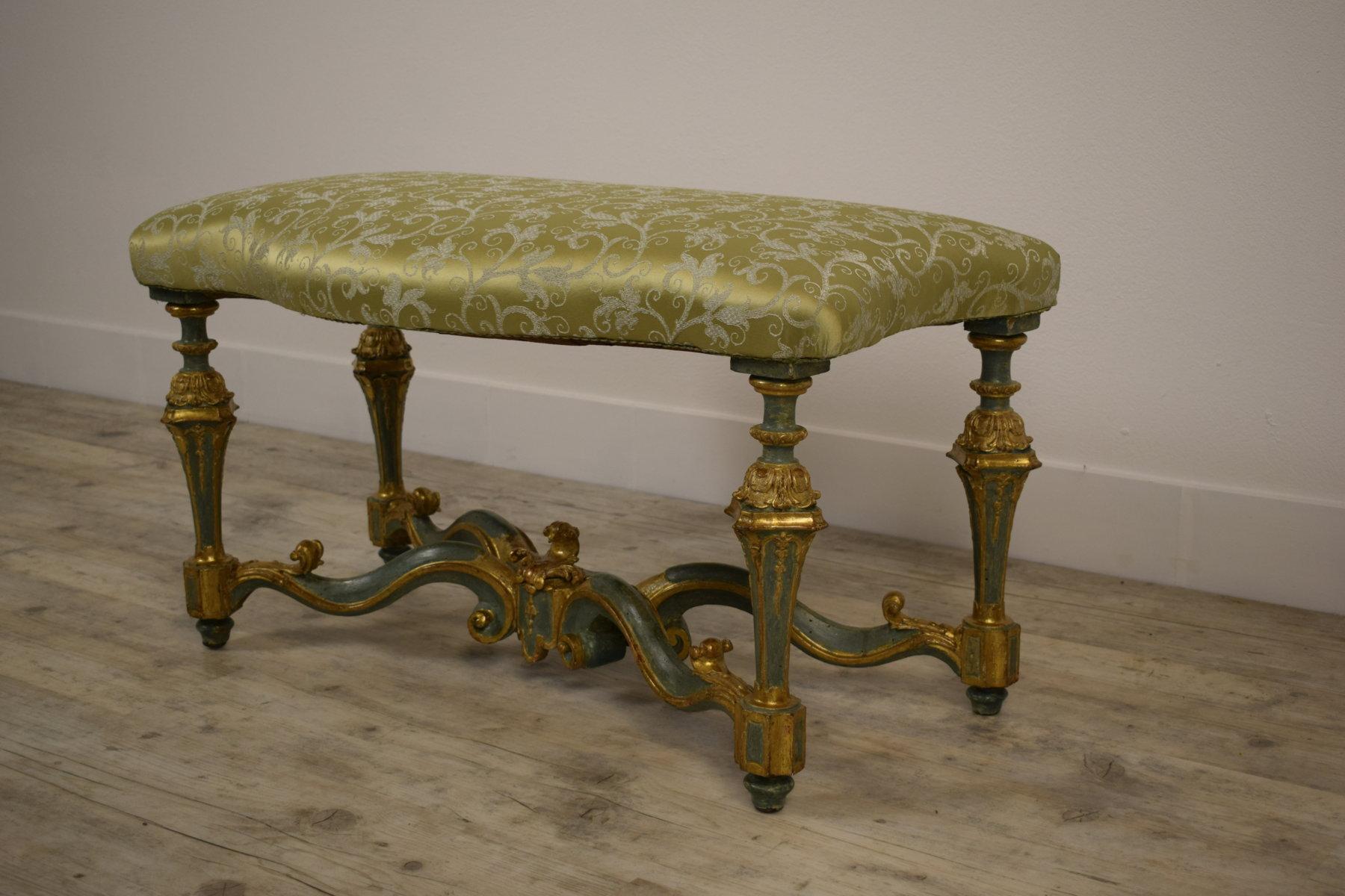 18th Century, Venetian lacquered and giltwood bench 7