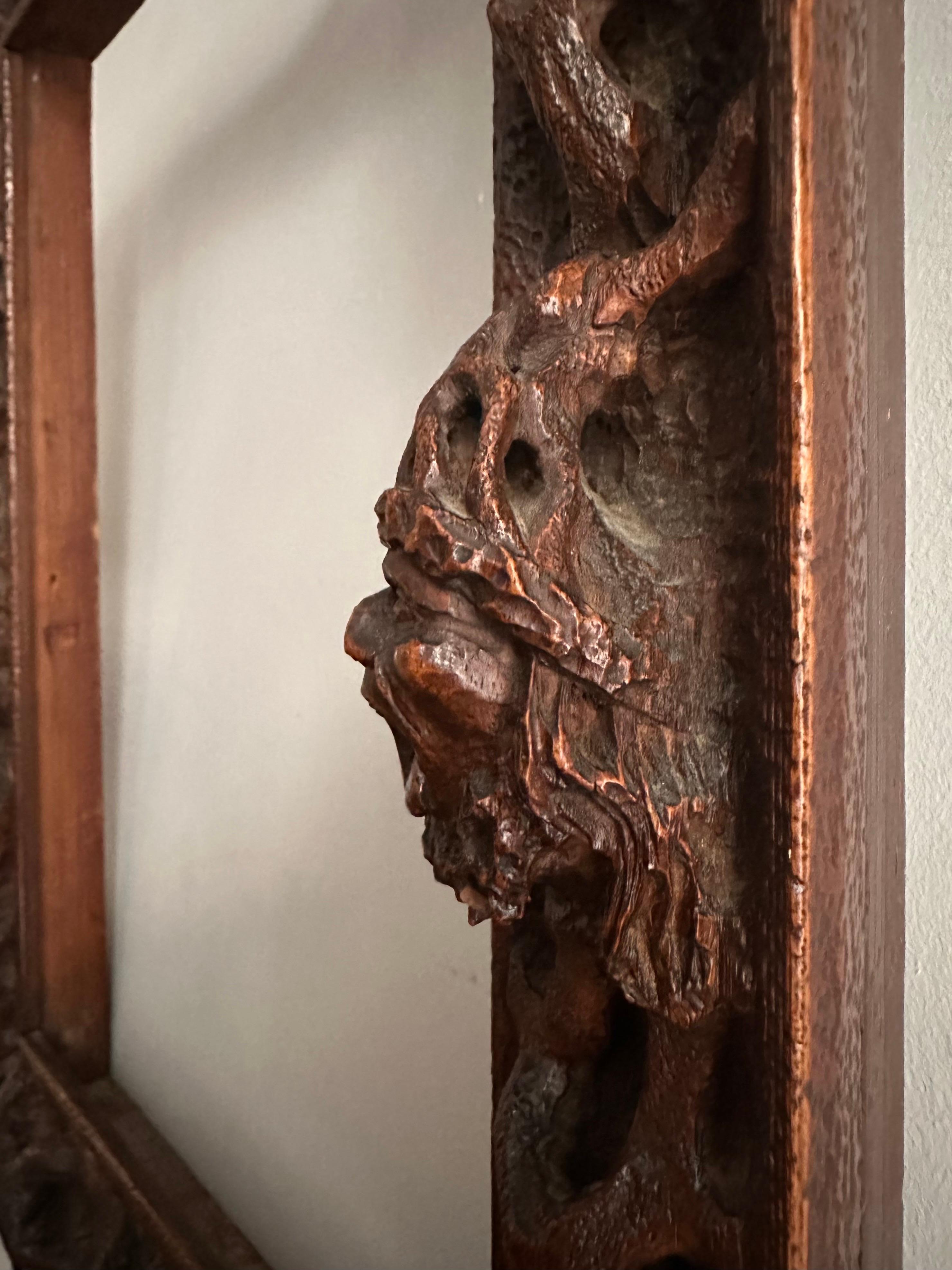 Carved and Openwork Wooden Frame, Austria, Early 19th C. For Sale 4