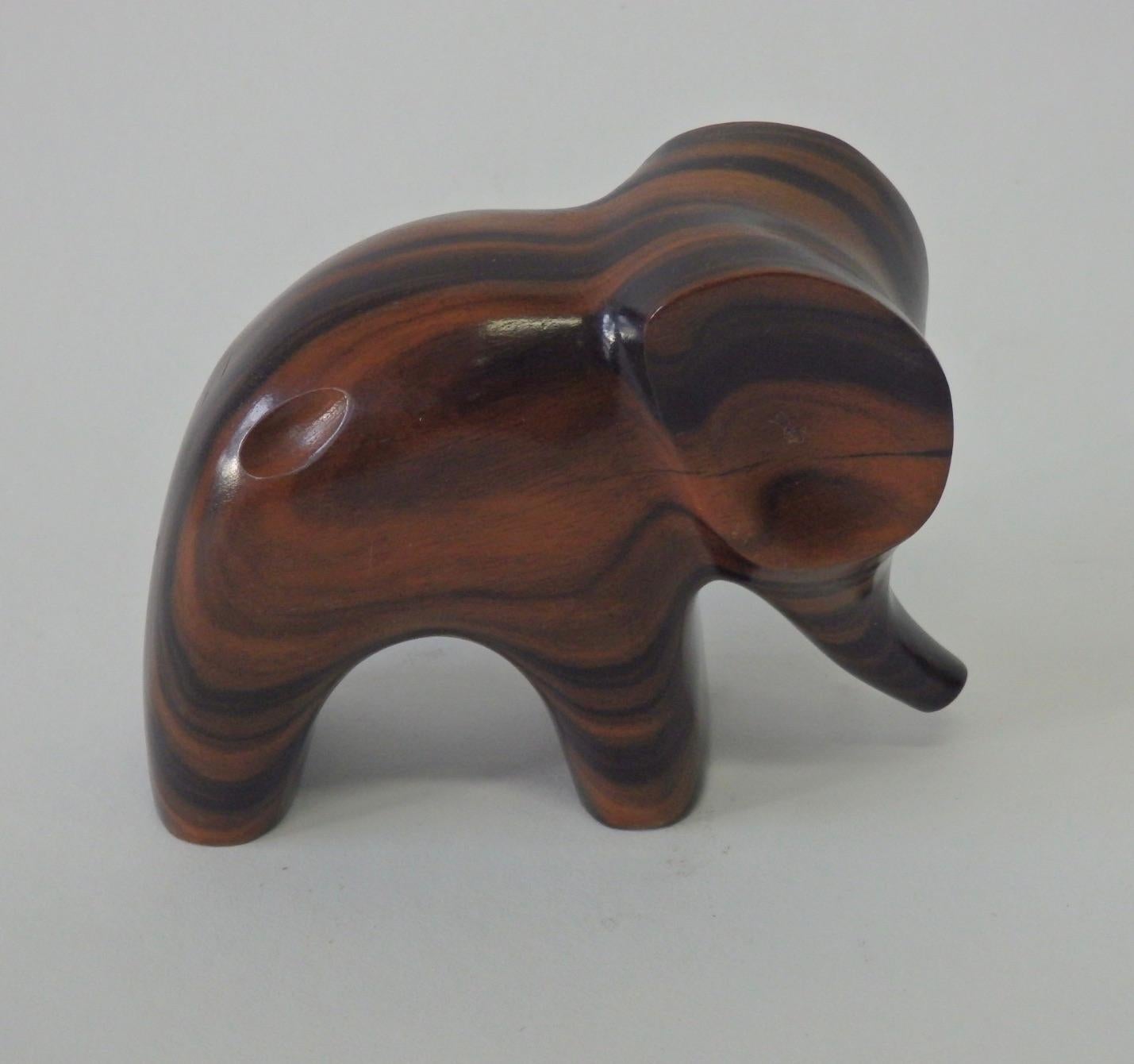 Nicely grained rosewood elephant sculpture beautifully executed polished to a high smooth shine.