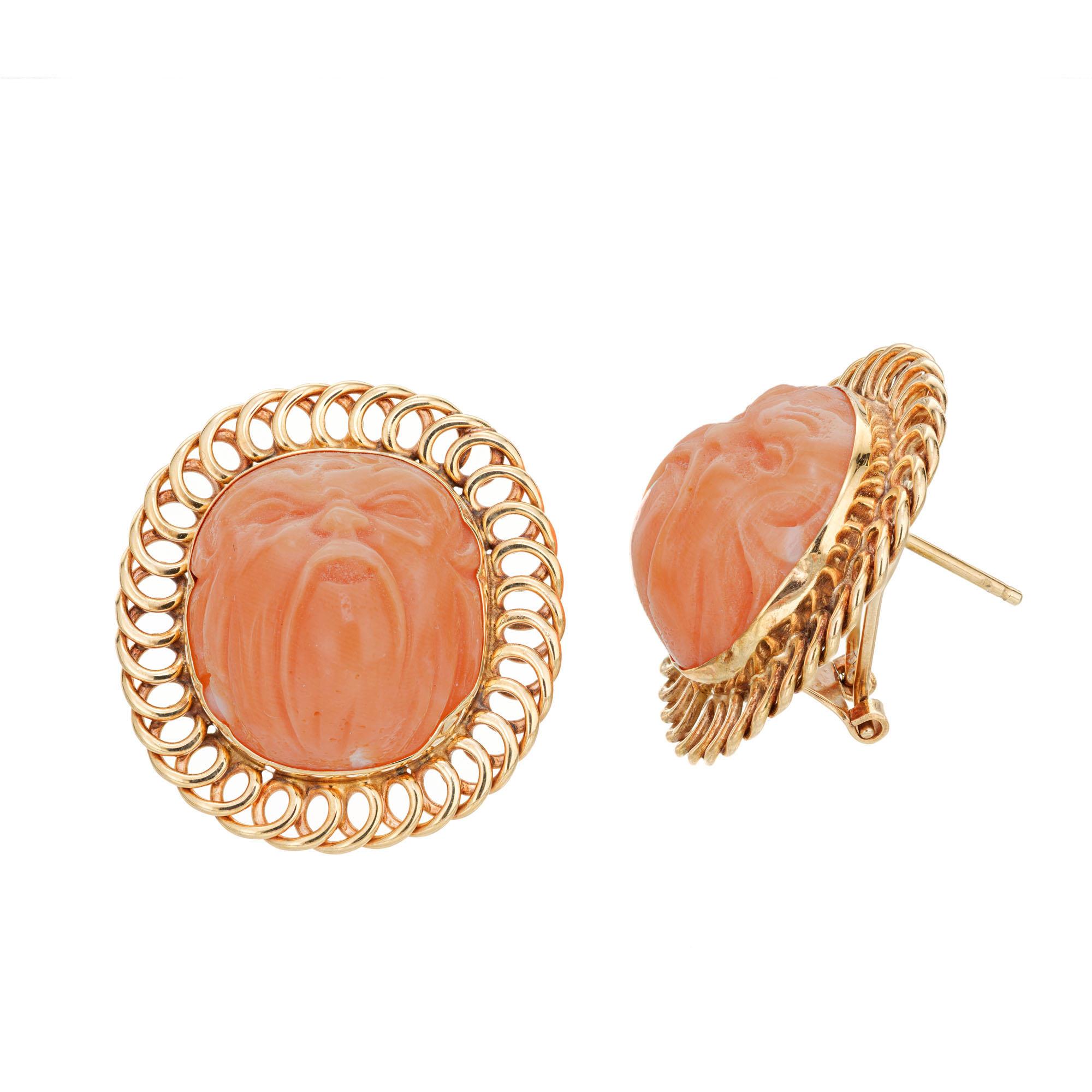 Carved Angel Skin Coral Gold Lever Back Clip Vintage Post Earrings In Good Condition For Sale In Stamford, CT