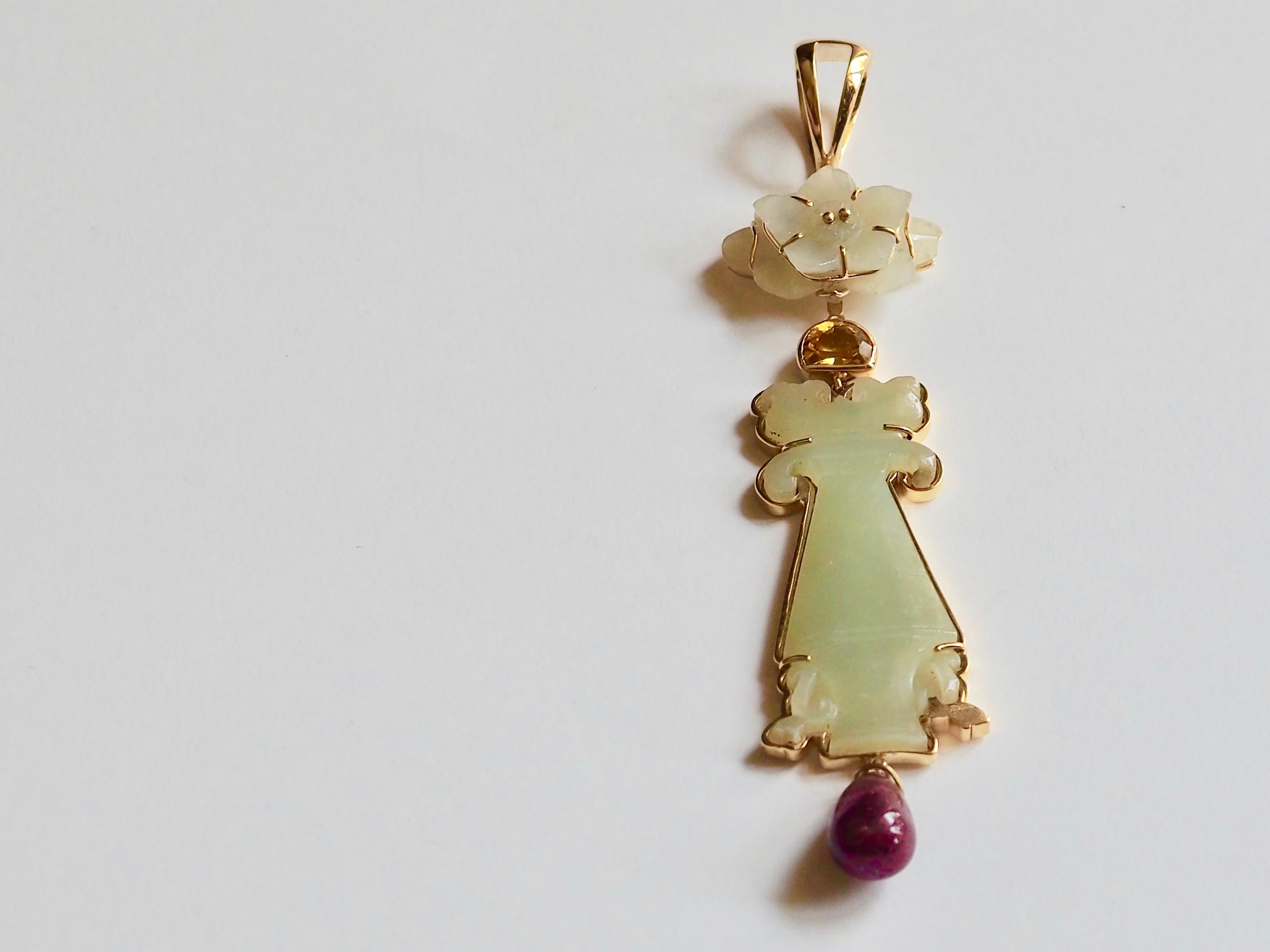 Artist Carved Antiques Imperial Jade Citrine Ruby Drop 18 Karat Gold Pendant For Sale