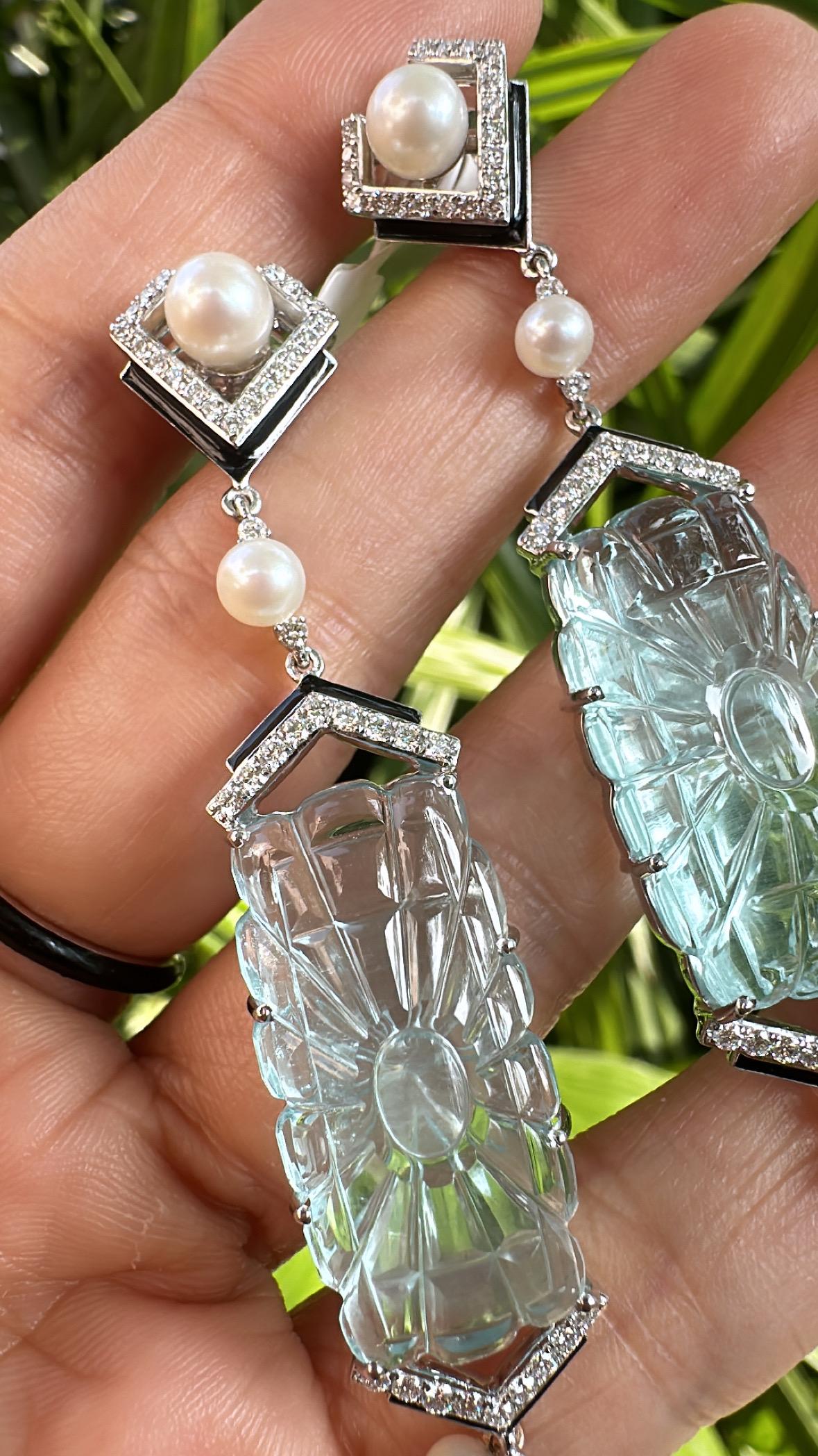Carved Aquamarine, Freshwater Pearls, Black Enamel & Diamonds Chandelier Earring For Sale 9