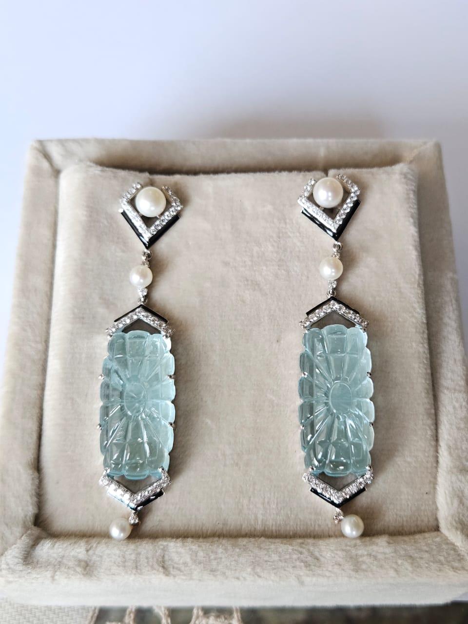Carved Aquamarine, Freshwater Pearls, Black Enamel & Diamonds Chandelier Earring For Sale 1
