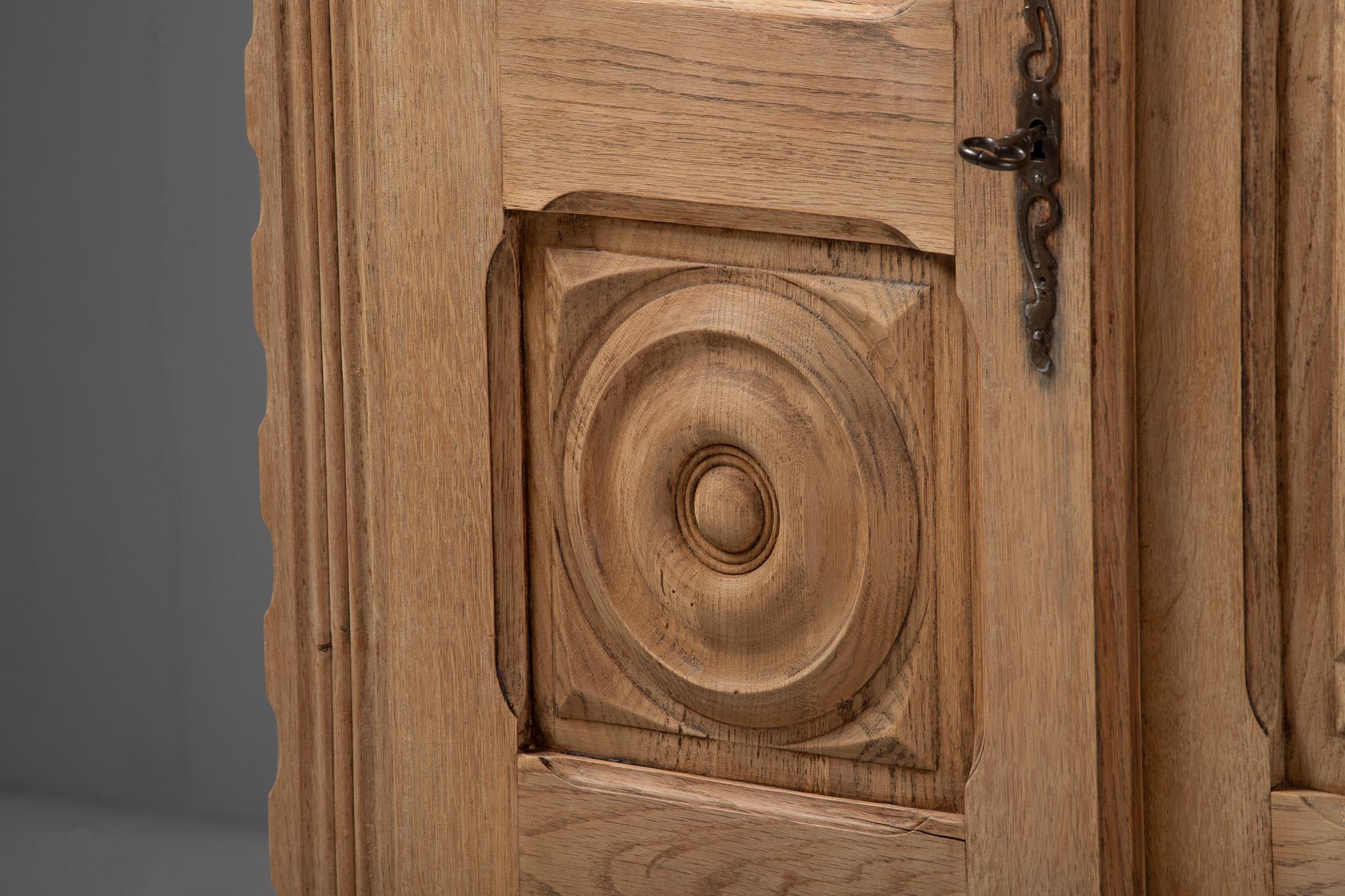 Carved Armoire in Bleached Oak, France, 1940s For Sale 2