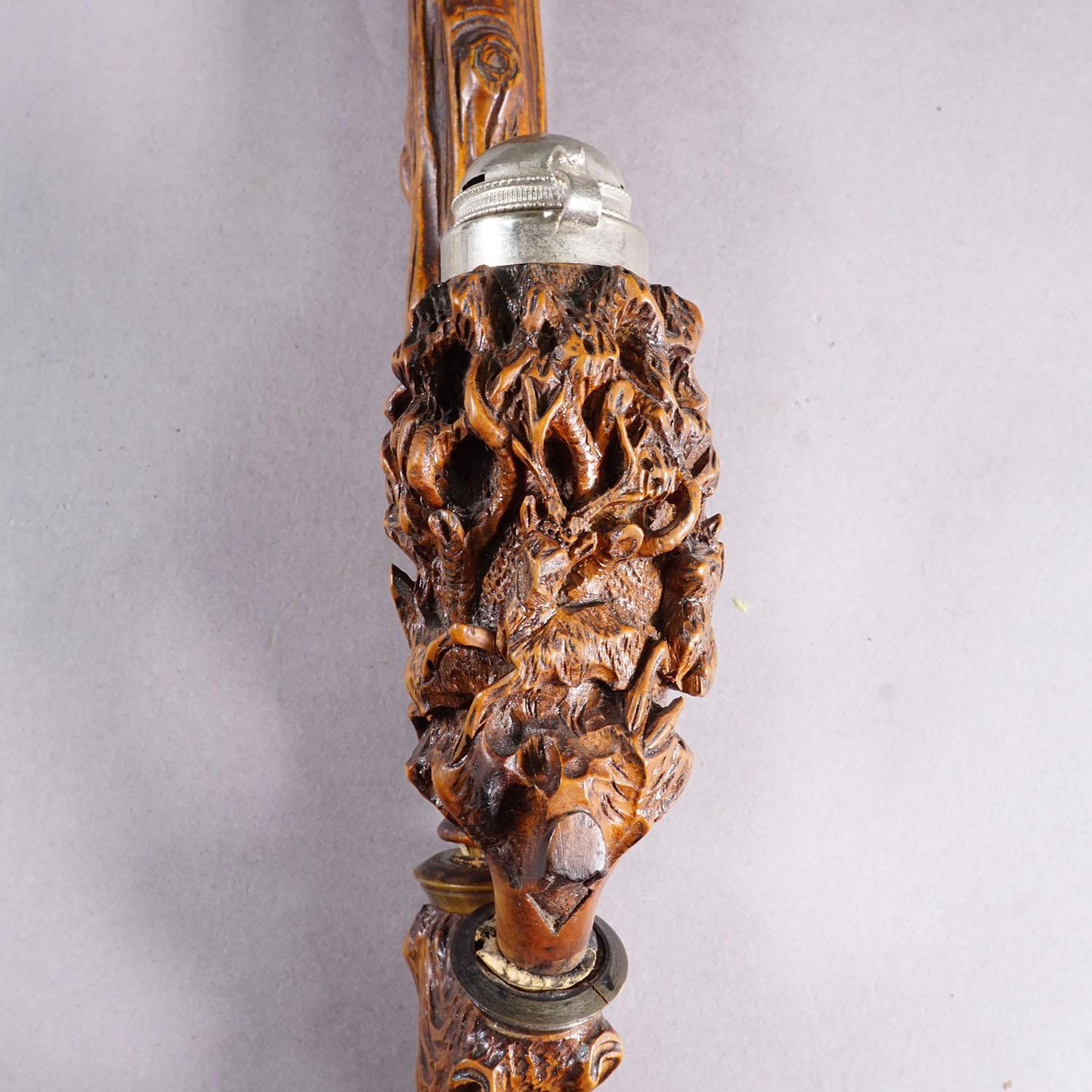 Pipe à tabac Black Forest sculptée, Allemagne vers 1900 Bon état - En vente à Berghuelen, DE