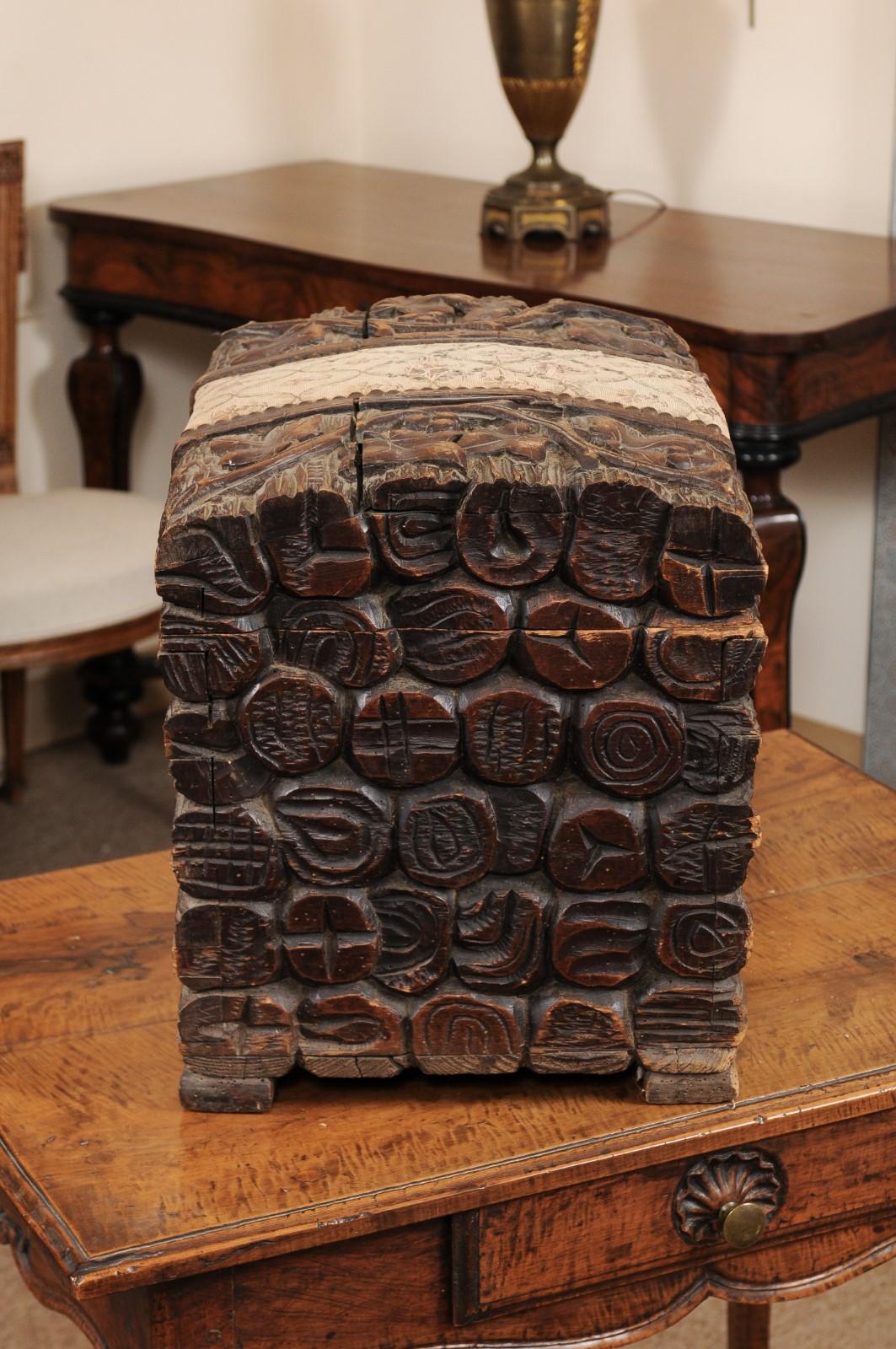 Carved Black Forest Trunk, France, circa 1890 For Sale 1