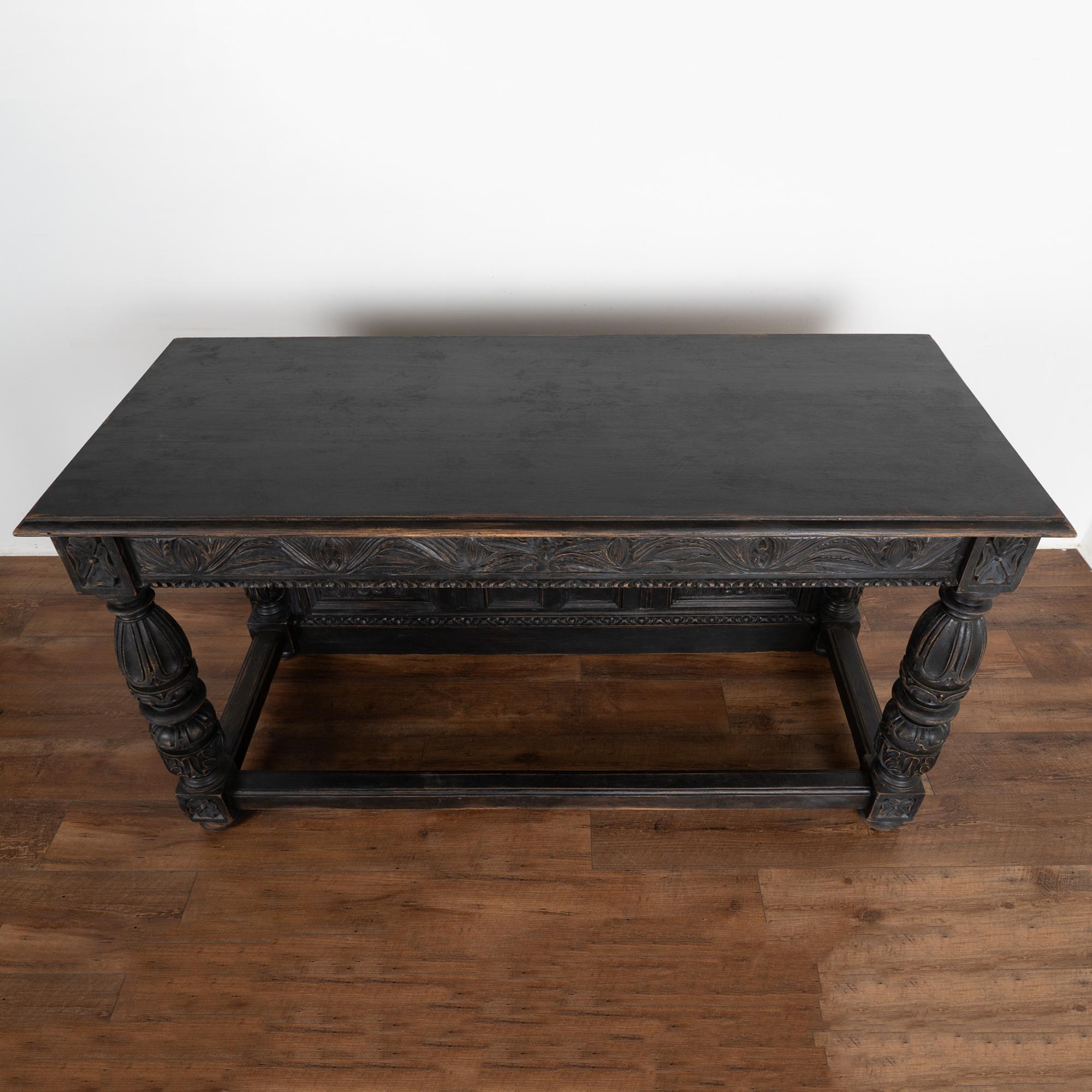 Carved Black Oak Console Buffet, Denmark circa 1890-1910 In Good Condition In Round Top, TX