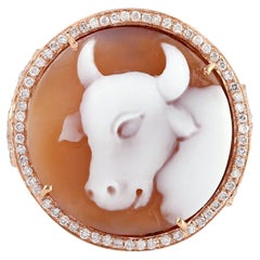 Carved Bovine Shaped Shell Cameo Round Ring with Pave Diamonds Made in 18k Gold