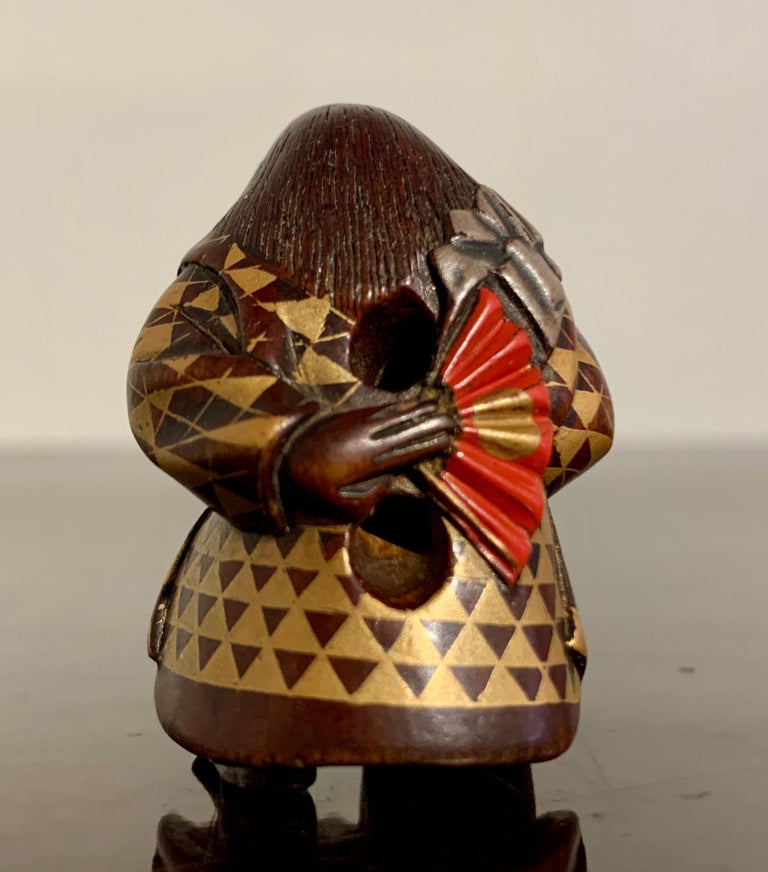 Hand-Carved Carved Boxwood and Lacquer Netsuke of a Noh Dancer, Meiji Period, Japan For Sale
