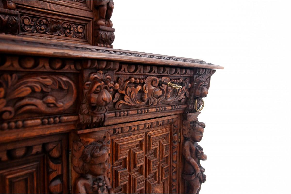 Cassettiera a buffet intagliata, Francia, circa 1860. in vendita 3