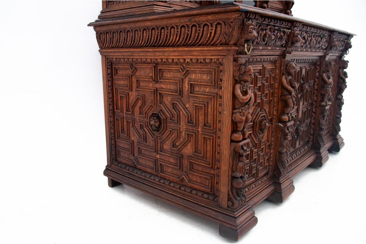 Cassettiera a buffet intagliata, Francia, circa 1860. in vendita 5