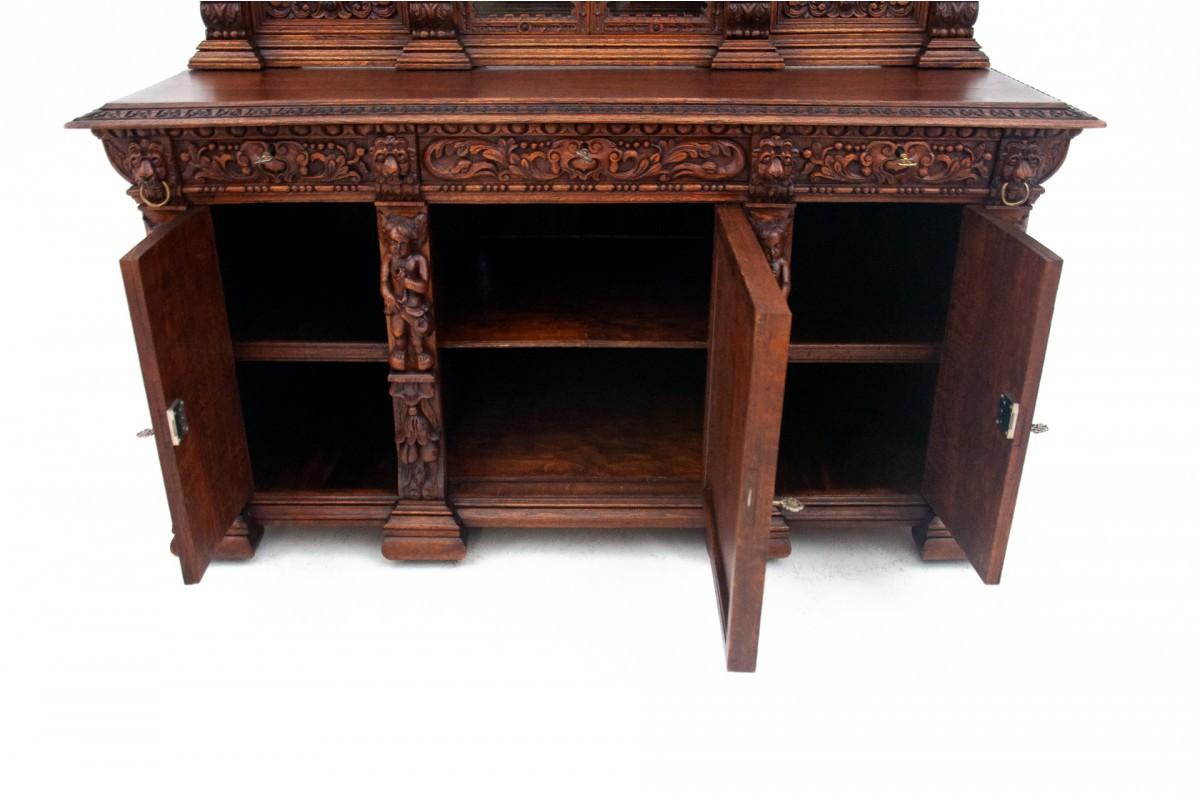 Cassettiera a buffet intagliata, Francia, circa 1860. In condizioni buone in vendita a Chorzów, PL