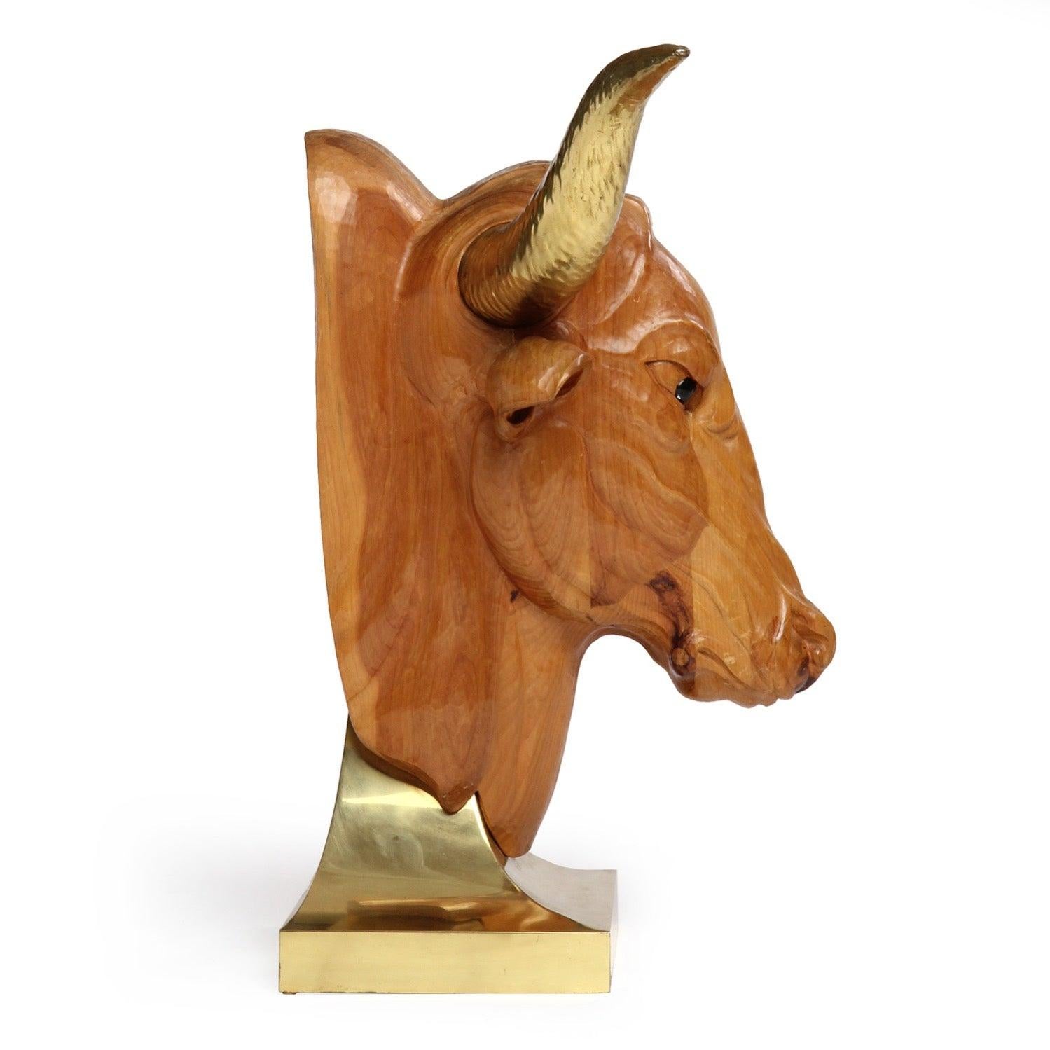 Escultura tallada de un toro de EE.UU. Estadounidense en venta