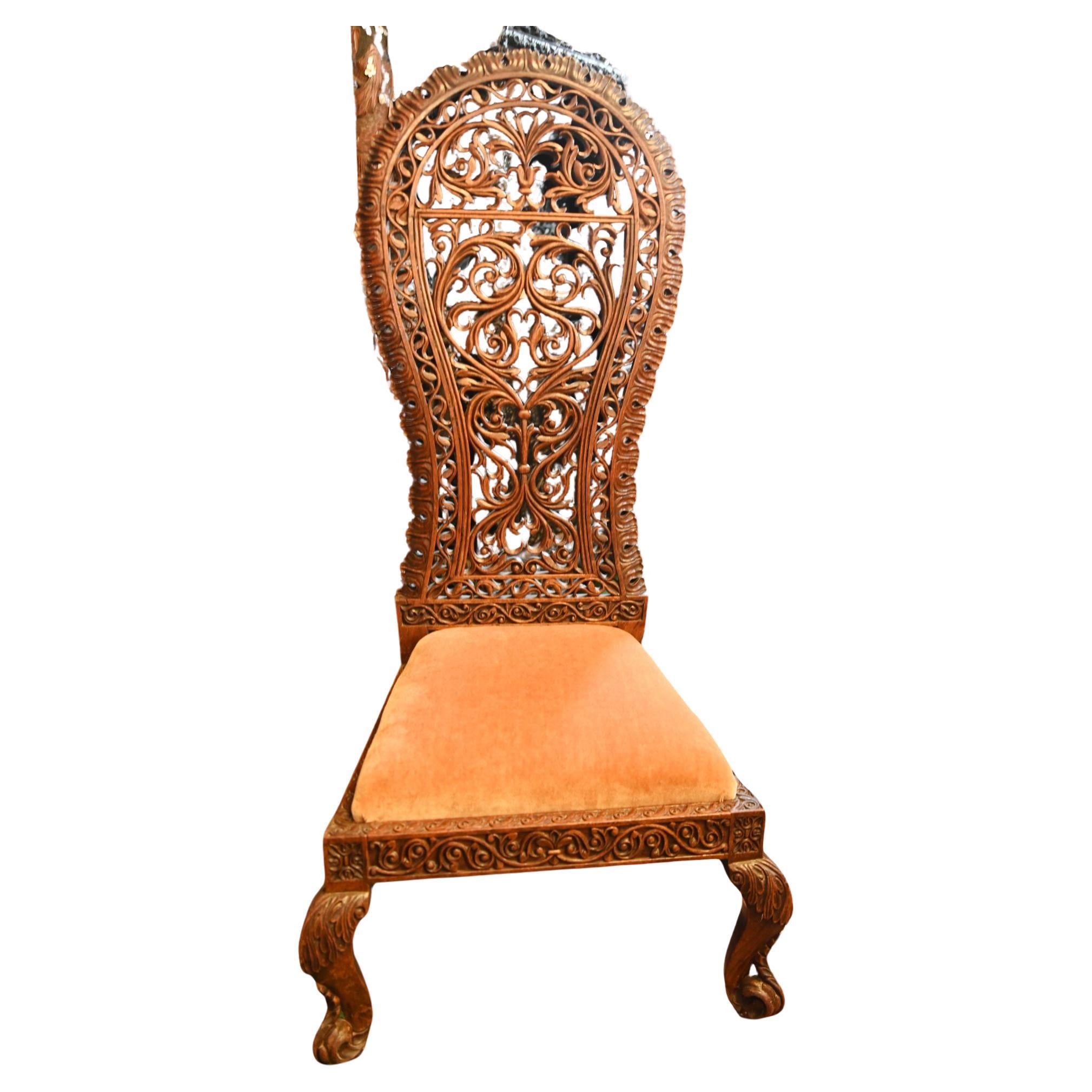 Chaise birmane sculptée en bois dur de Birmanie Mayanmar Furniture 1840