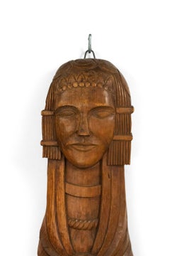 Geschnitzte burmesische Wandfiguren