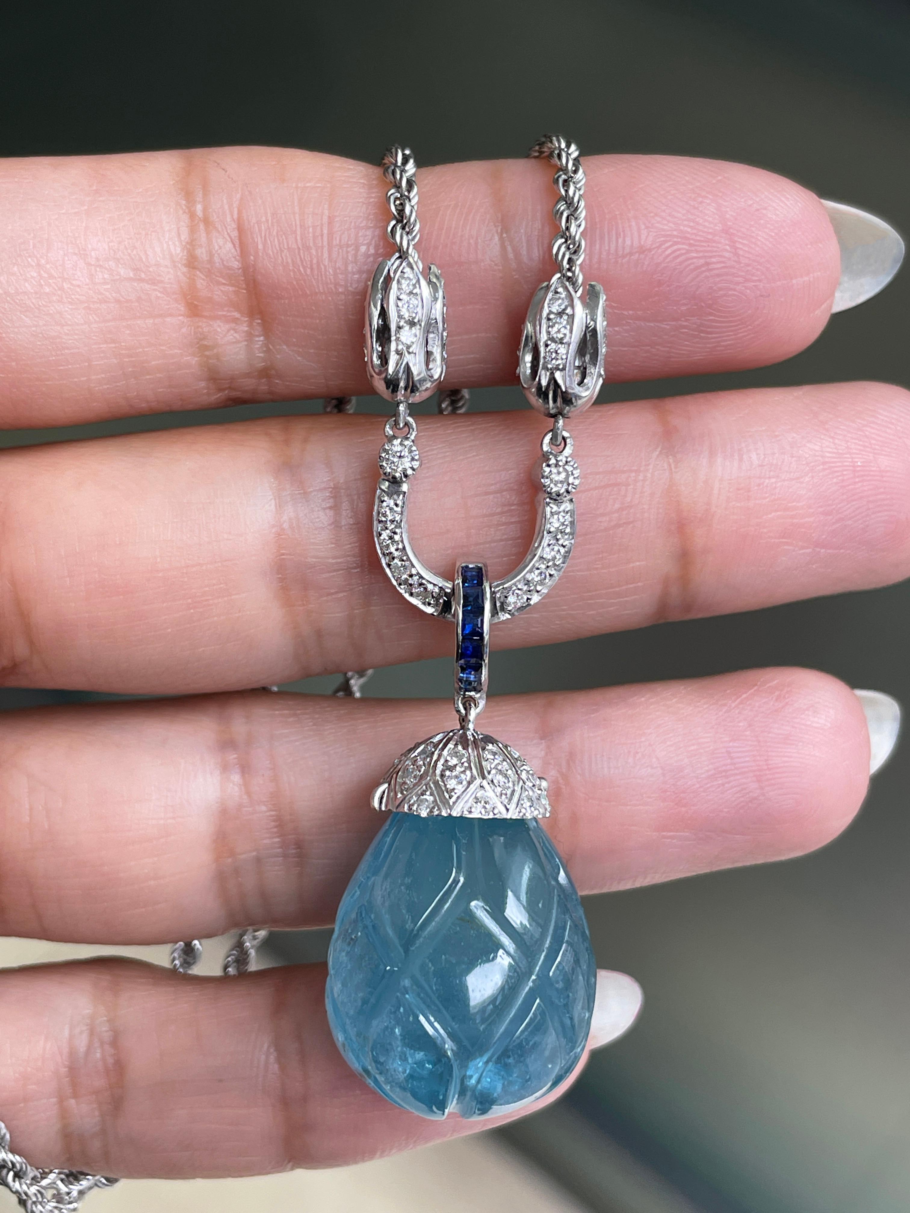 Carved Cabochon Aquamarine Diamond and Sapphire 18ct Gold Drop Necklace In Good Condition For Sale In London, GB