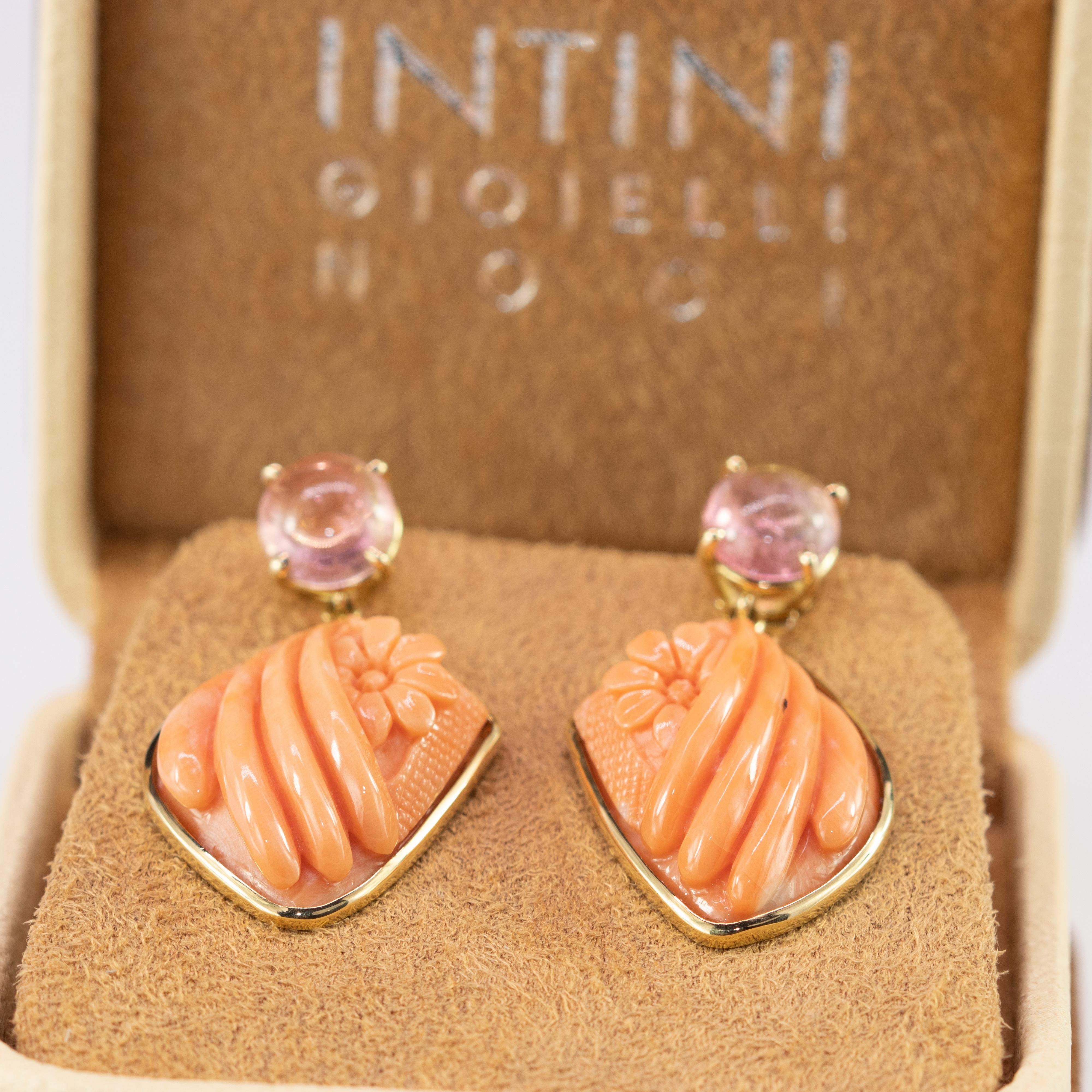 Carved Cammeo Pink Coral Tourmaline 18 Karat Yellow Gold Stud Carved Earrings For Sale 4