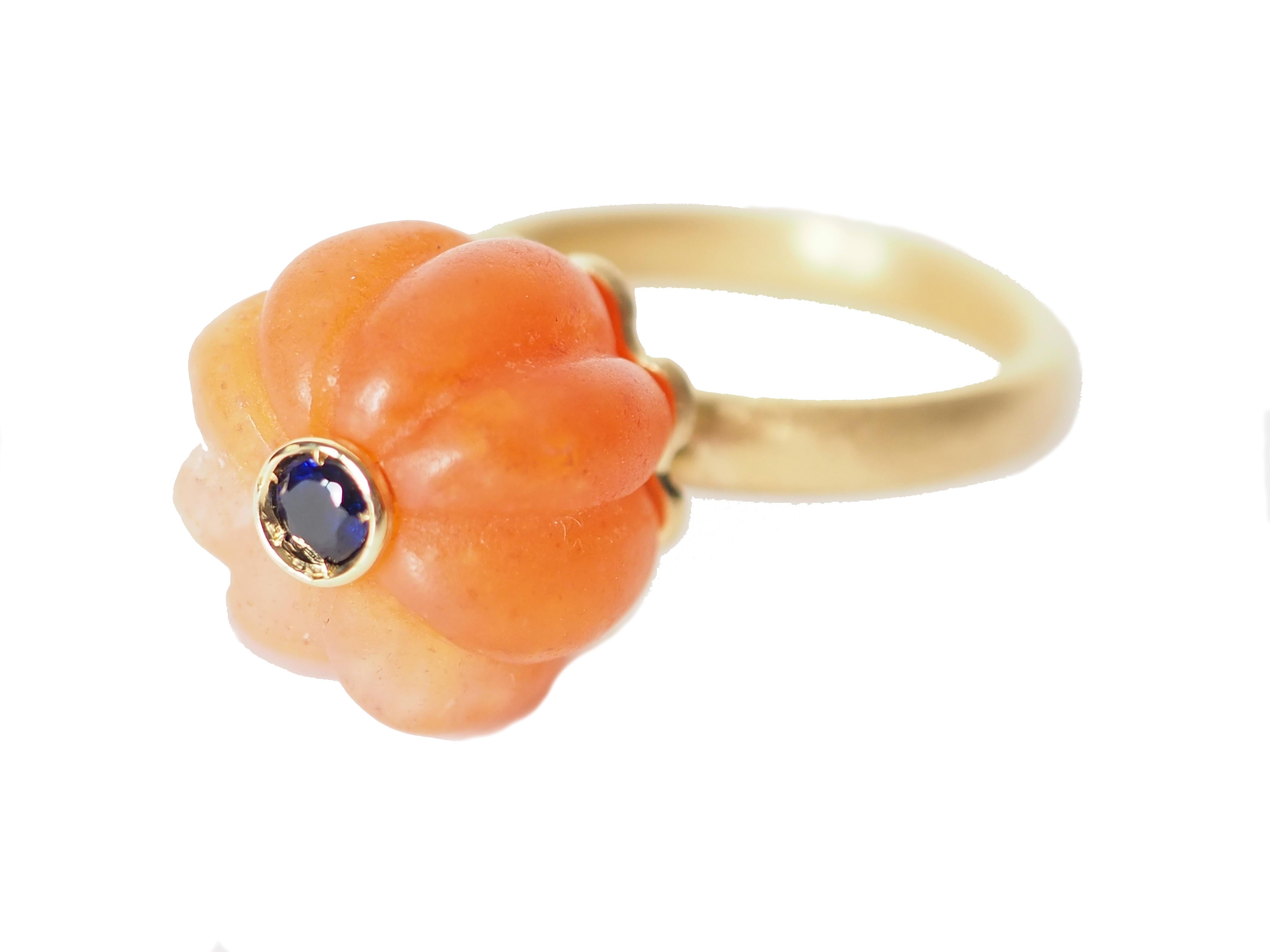Carved  carnelian pumpkin shape with blu sapphire in the center 18 k brushed gold  gr 5,90. Size 14 eu.
All Giulia Colussi jewelry is new and has never been previously owned or worn. Each item will arrive at your door beautifully gift wrapped in our