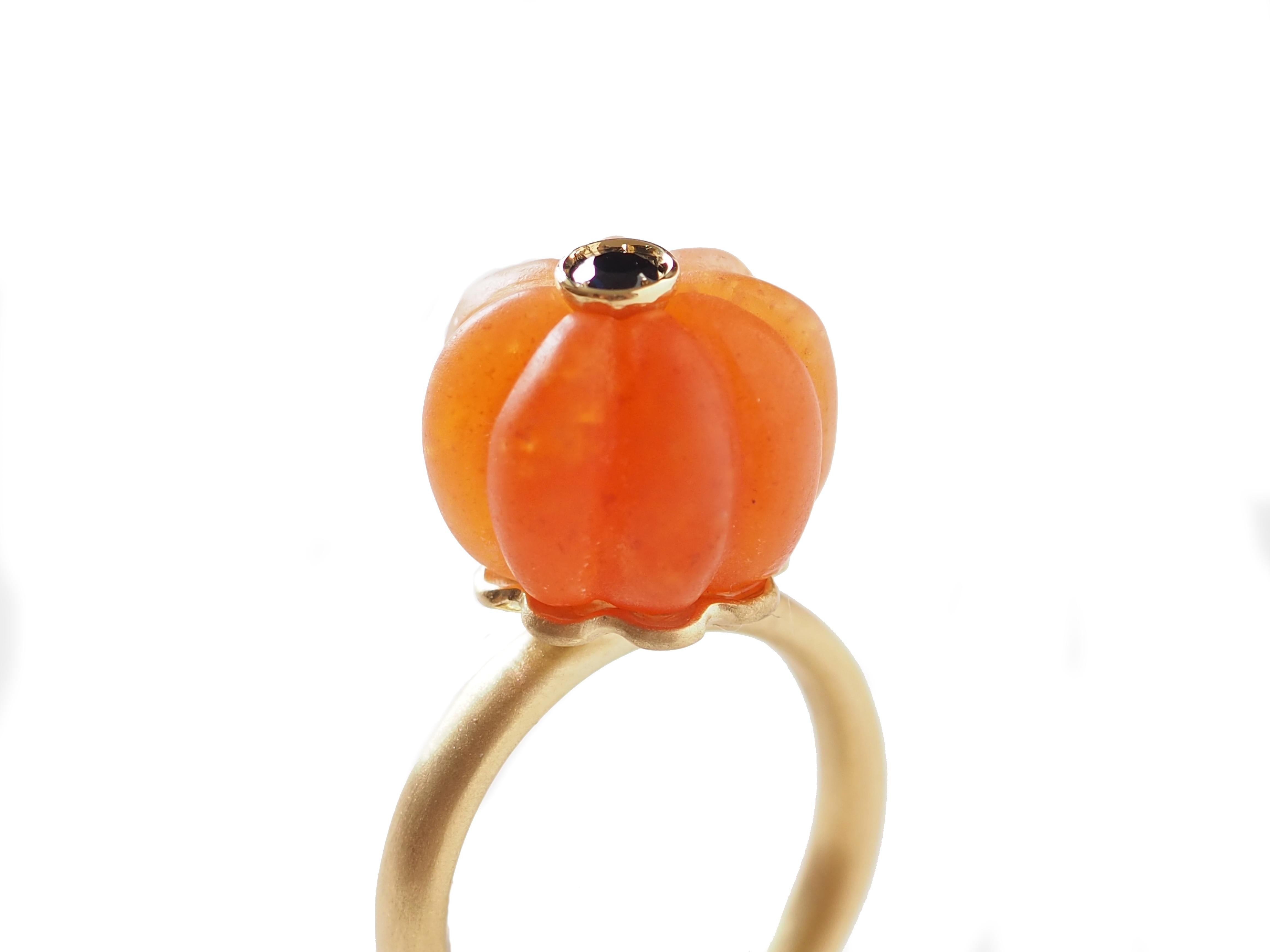 Carved Carnelian Gold Tourmaline Blu Sapphire Ring For Sale 1