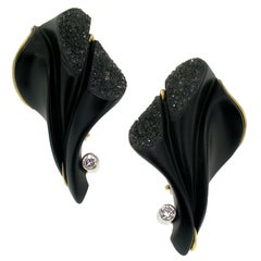 Steve Walters Carved Black Chalcedony Drusy Sculpture in 18 Karat Earrings