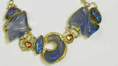 Collar Opalo Boulder Calcedonia Tallada Circon Zafiro Oro 22 Kilates 18 Kilates
